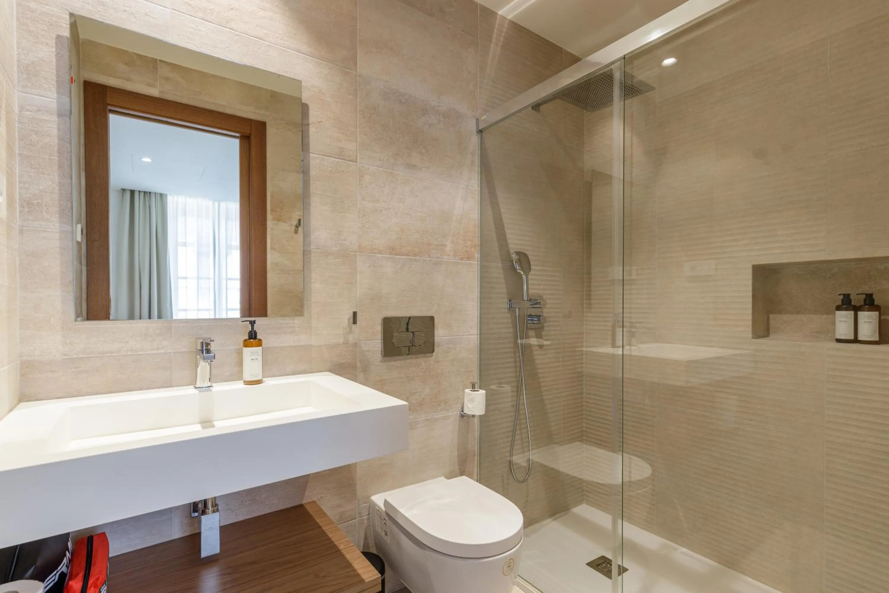 Shower in Plaza del Siglo Suites & Boutique Apartments by Caleta Homes