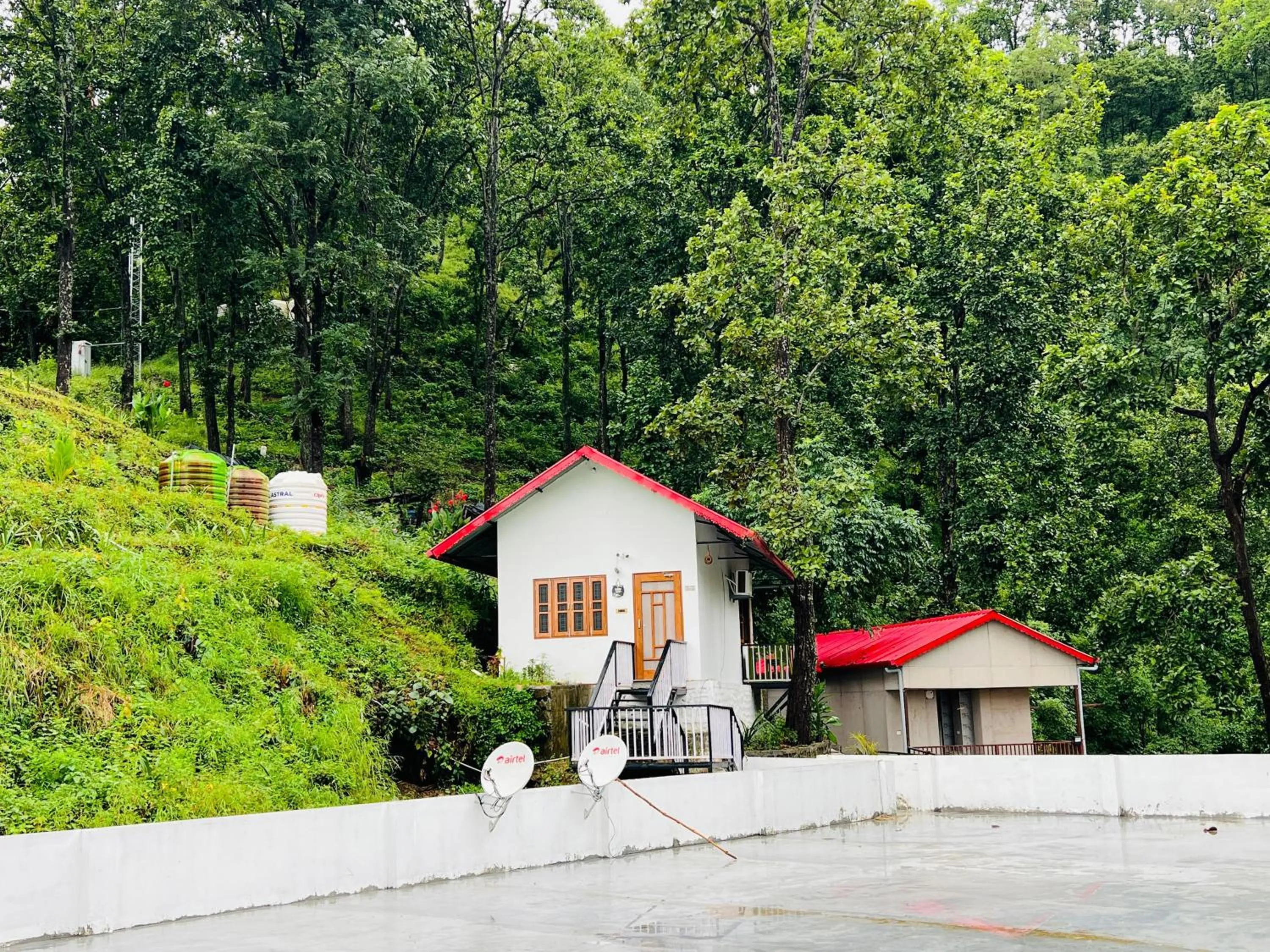 Property building in The Shalam Resort श्रीकृष्ण शरणं मम