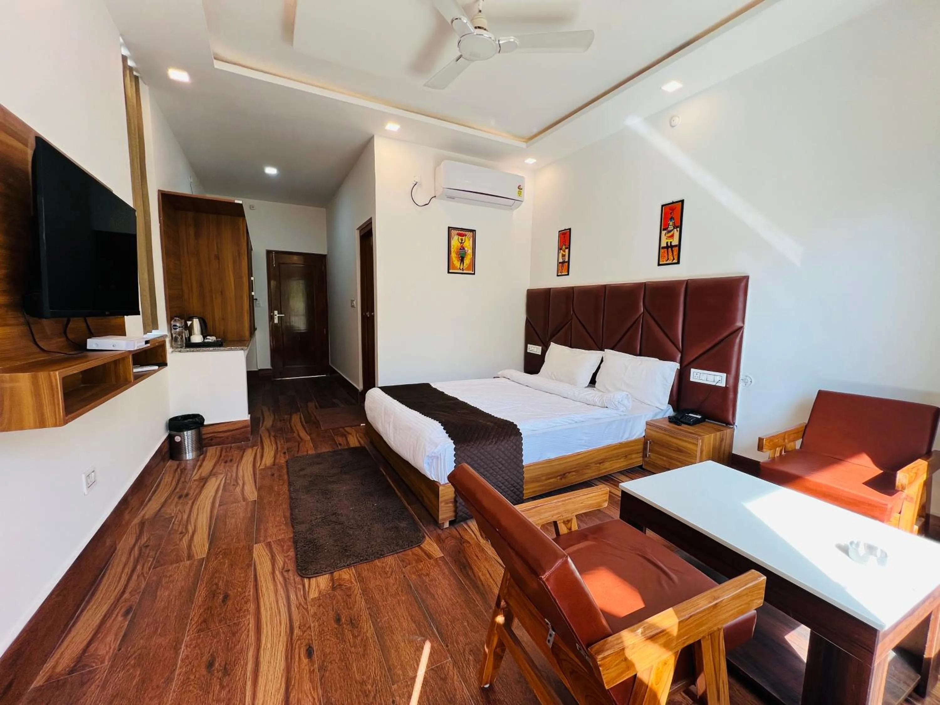 Bedroom, Bed in The Shalam Resort श्रीकृष्ण शरणं मम