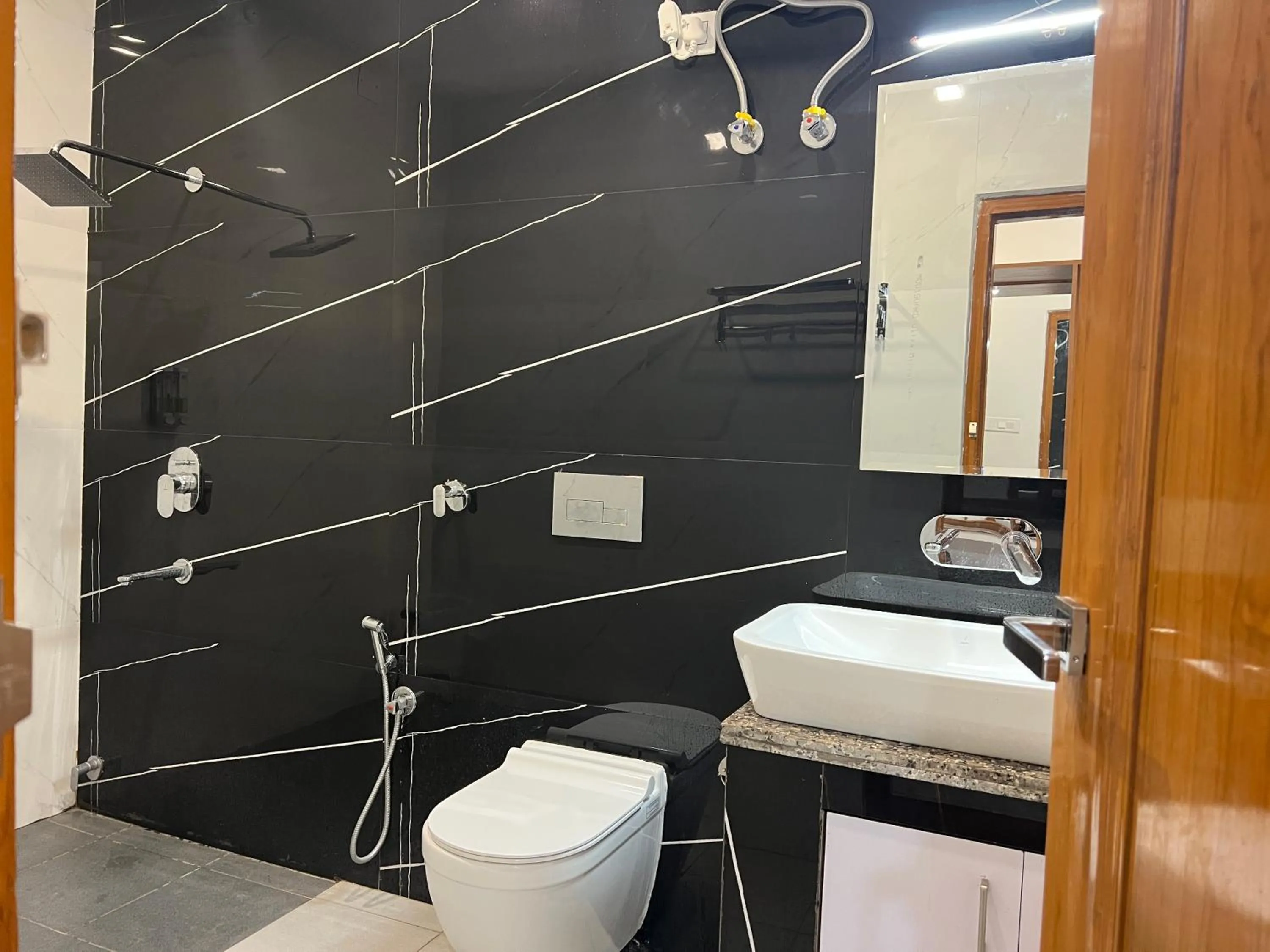 Shower in The Shalam Resort श्रीकृष्ण शरणं मम