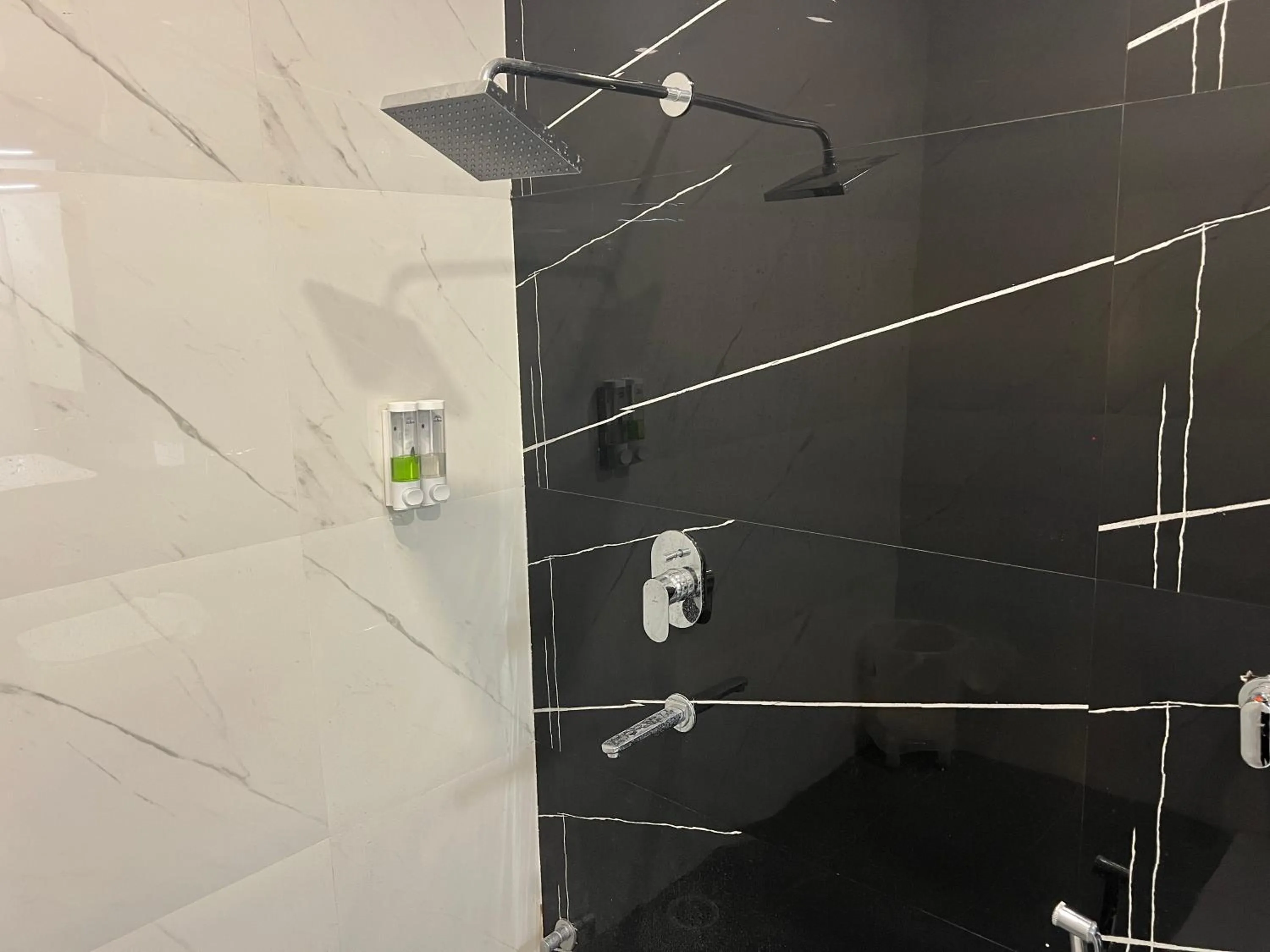 Shower in The Shalam Resort श्रीकृष्ण शरणं मम