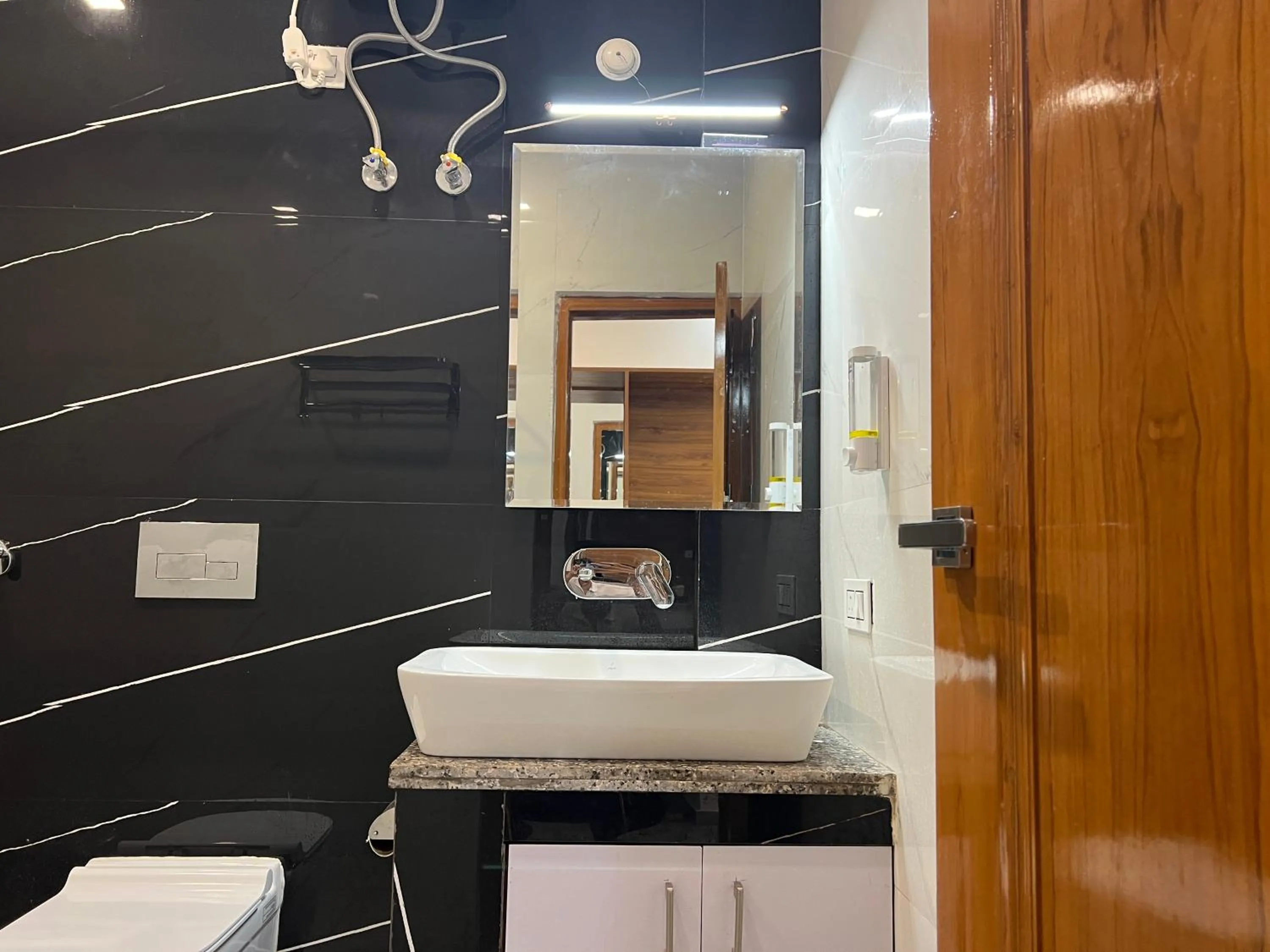 Shower in The Shalam Resort श्रीकृष्ण शरणं मम