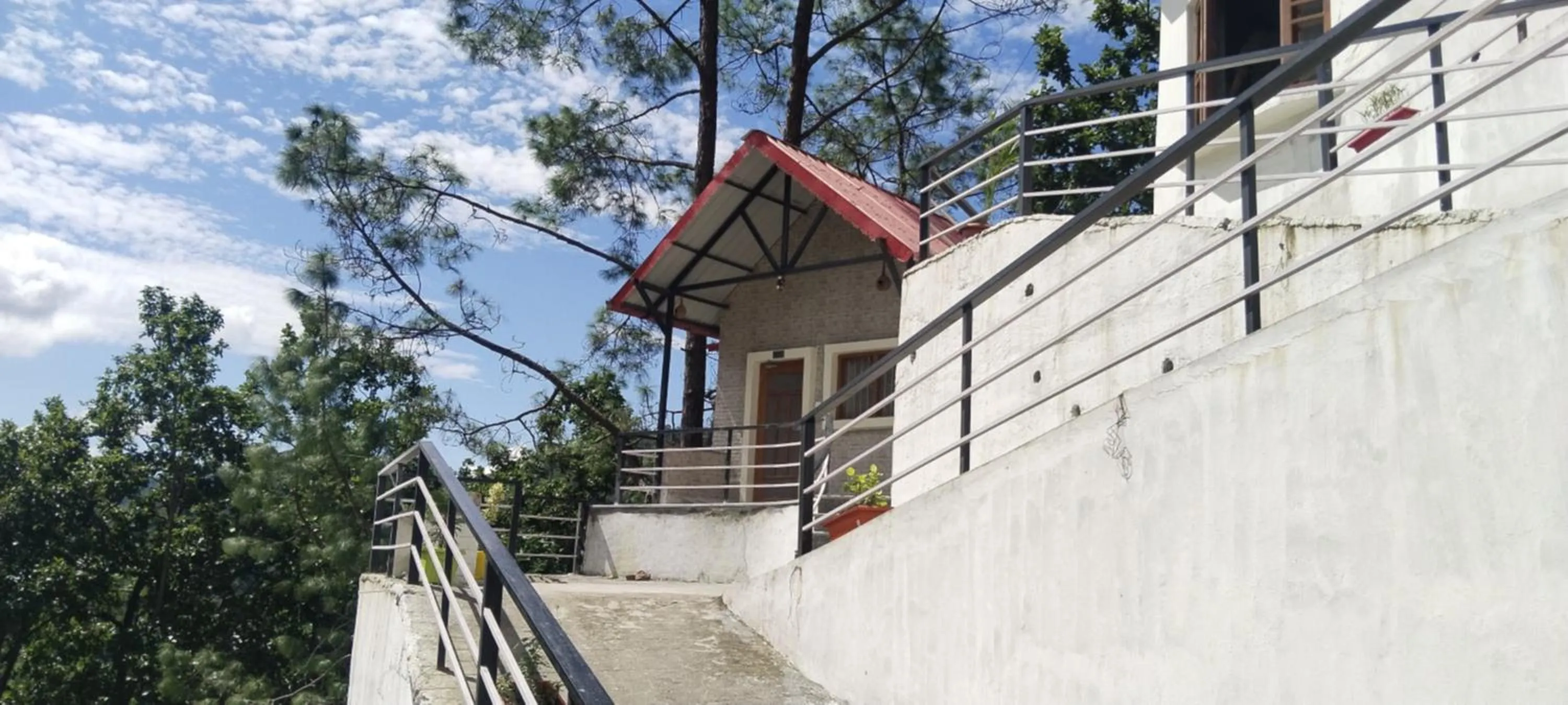 Property building in The Shalam Resort श्रीकृष्ण शरणं मम