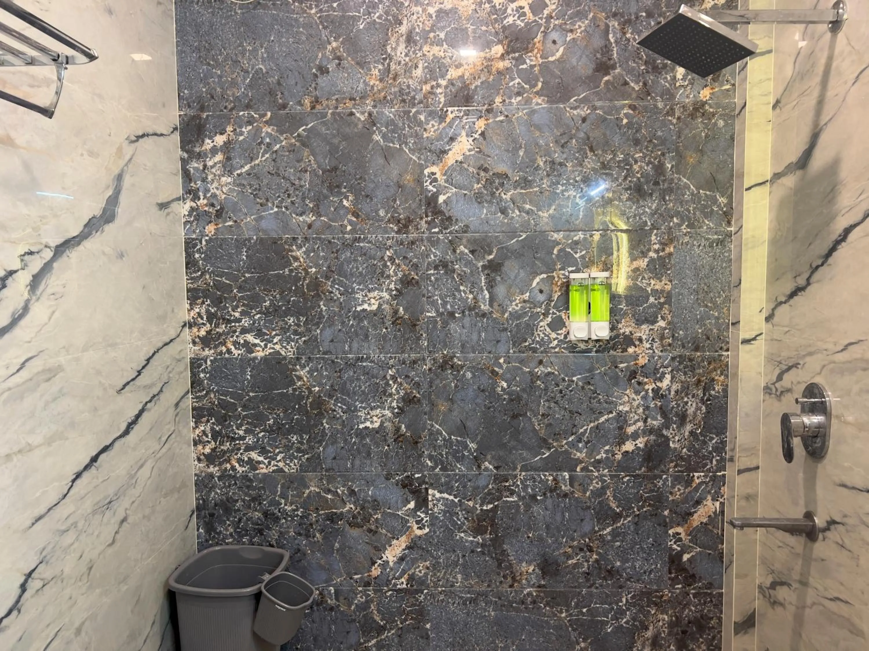 Shower in The Shalam Resort श्रीकृष्ण शरणं मम