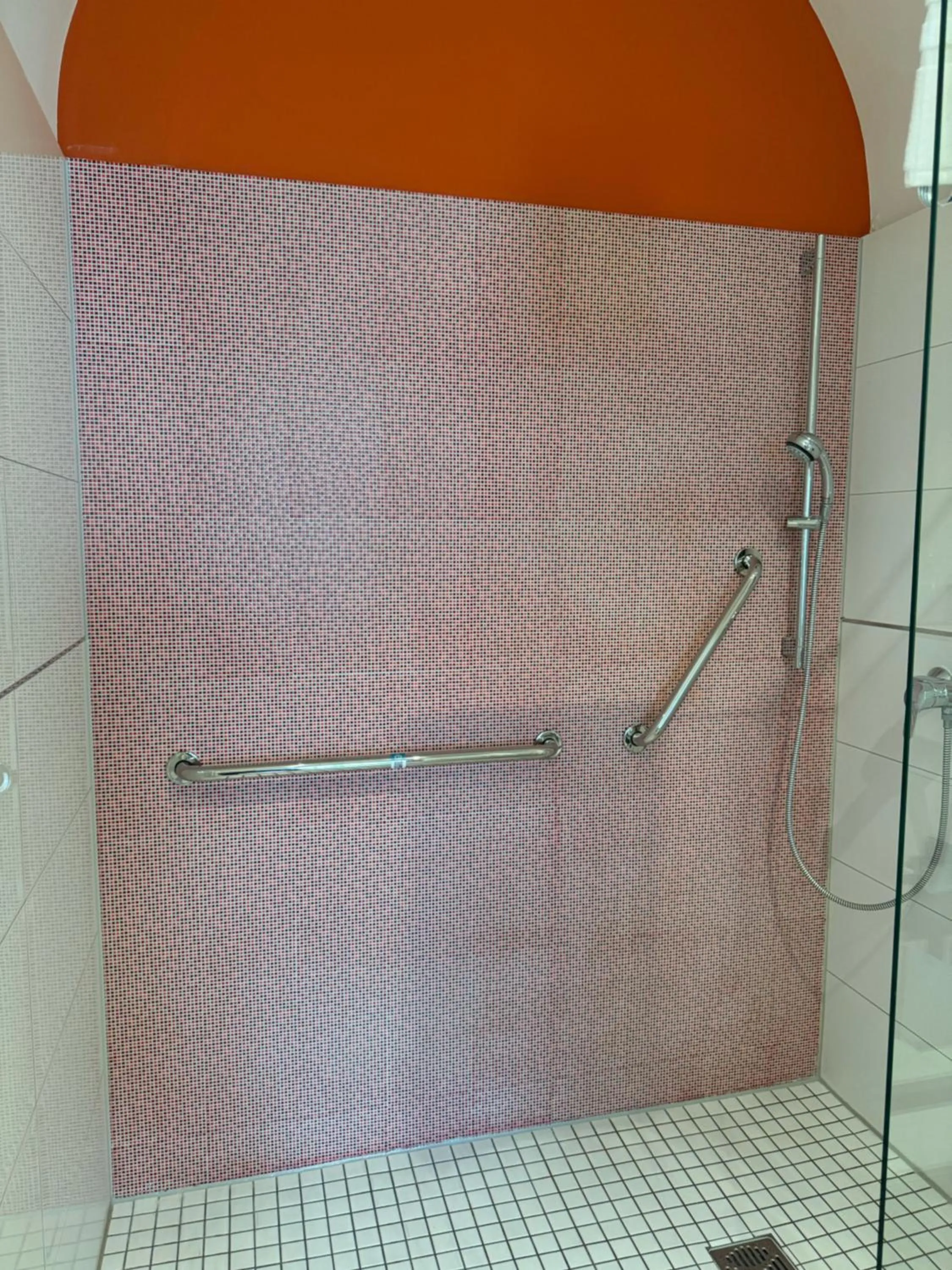 Bathroom in Hotel Schwibbogen Altstadt & Apartments