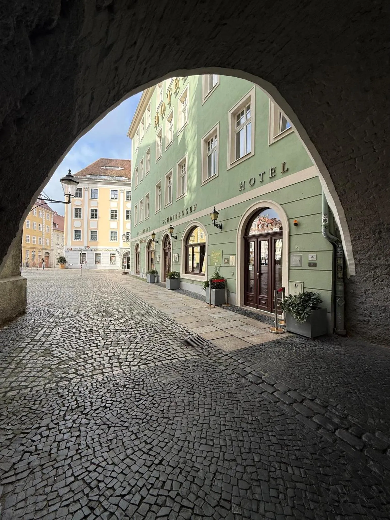 Property building in Hotel Schwibbogen Altstadt & Apartments