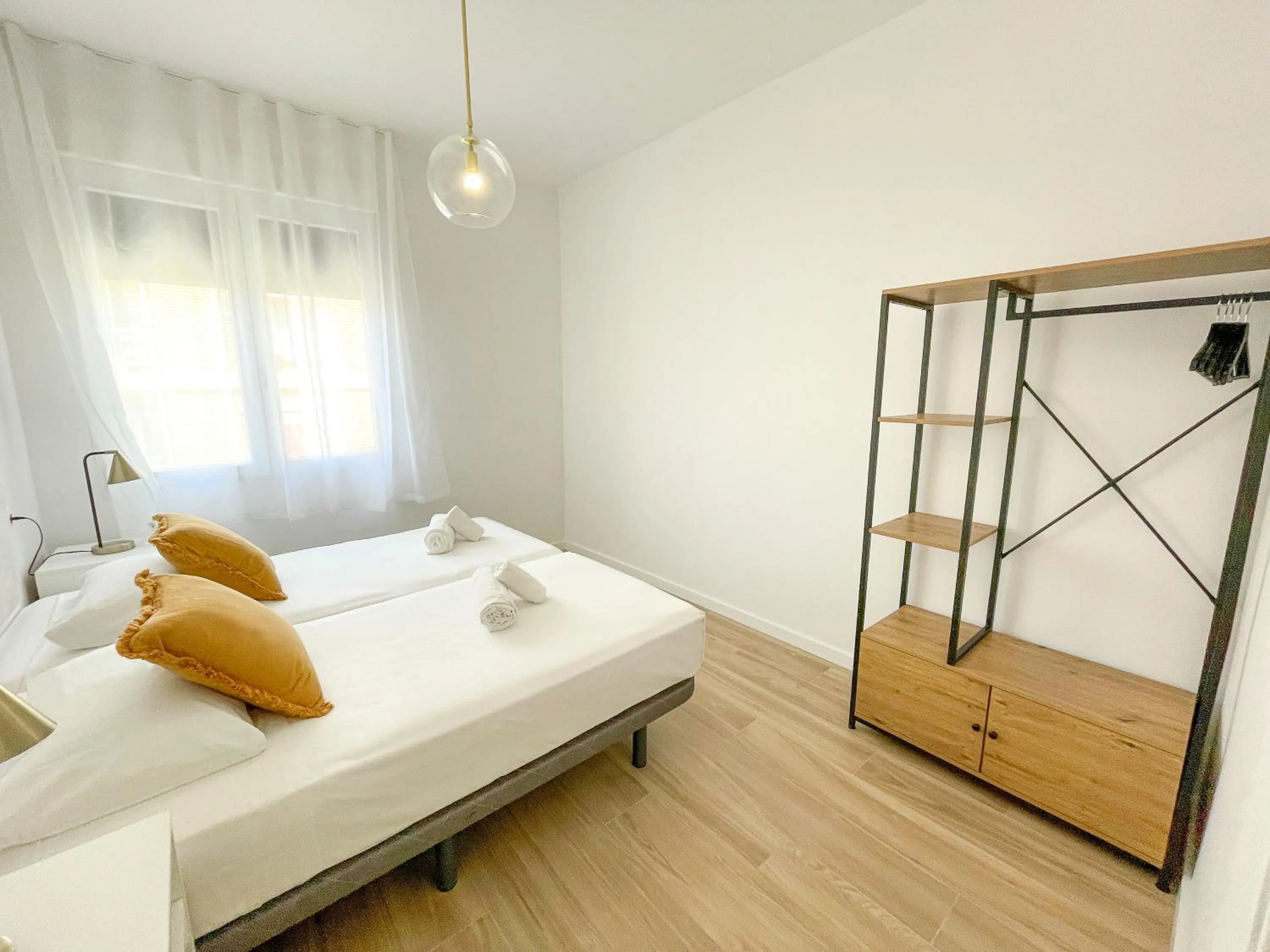 Bedroom, Bed in Apartamentos Zaragoza Gran Vía 3000