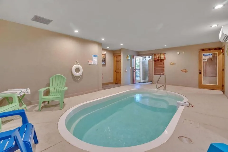 Splash Mountain Lodge by Eden Crest