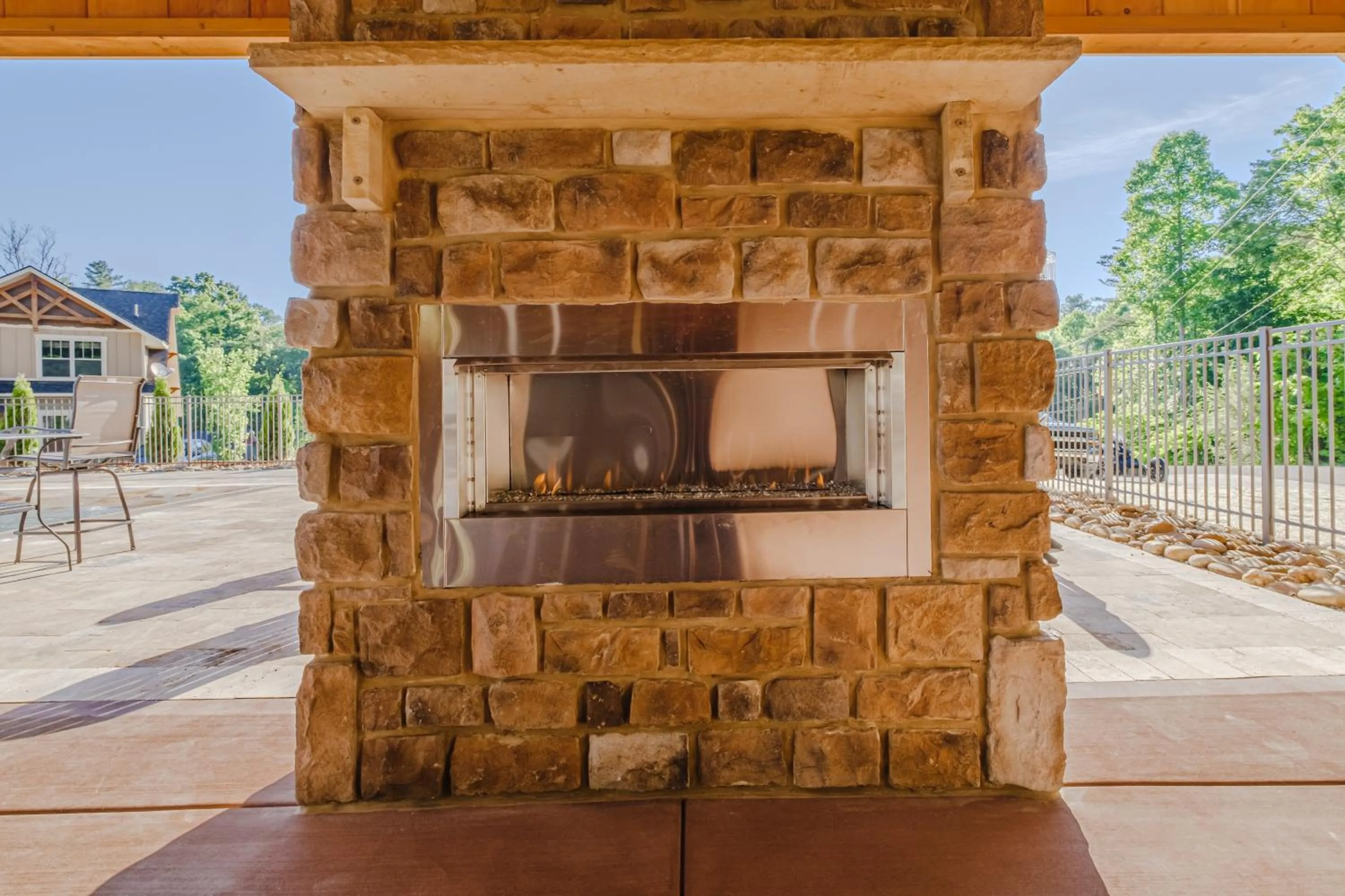 Splash Mountain Lodge by Eden Crest