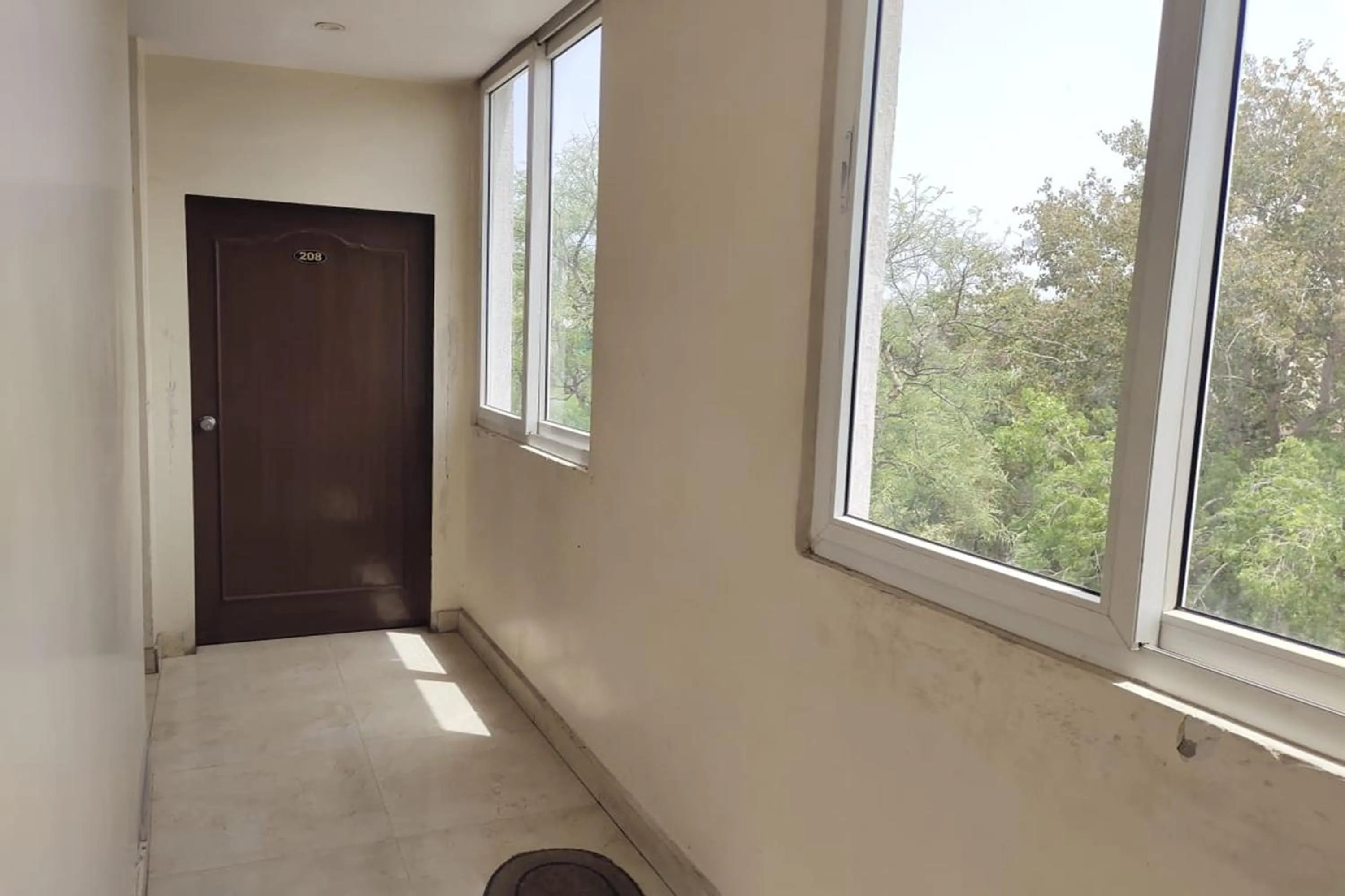 Area and facilities in Hotel Rang Mahal Near Jaipur International Airport