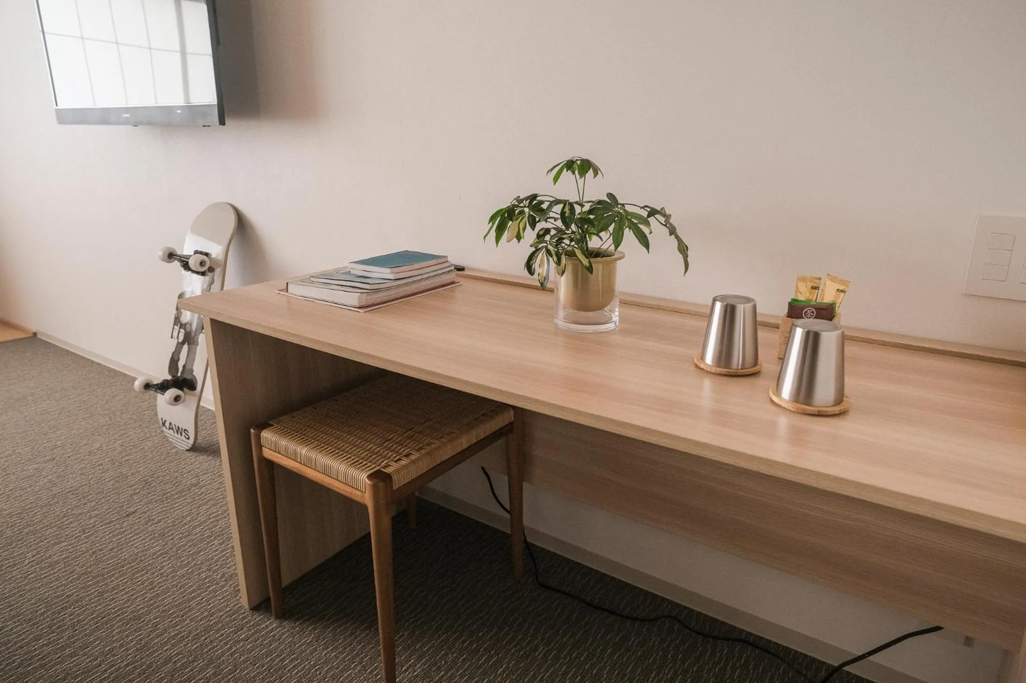 TV and multimedia in WAYFARER Shin