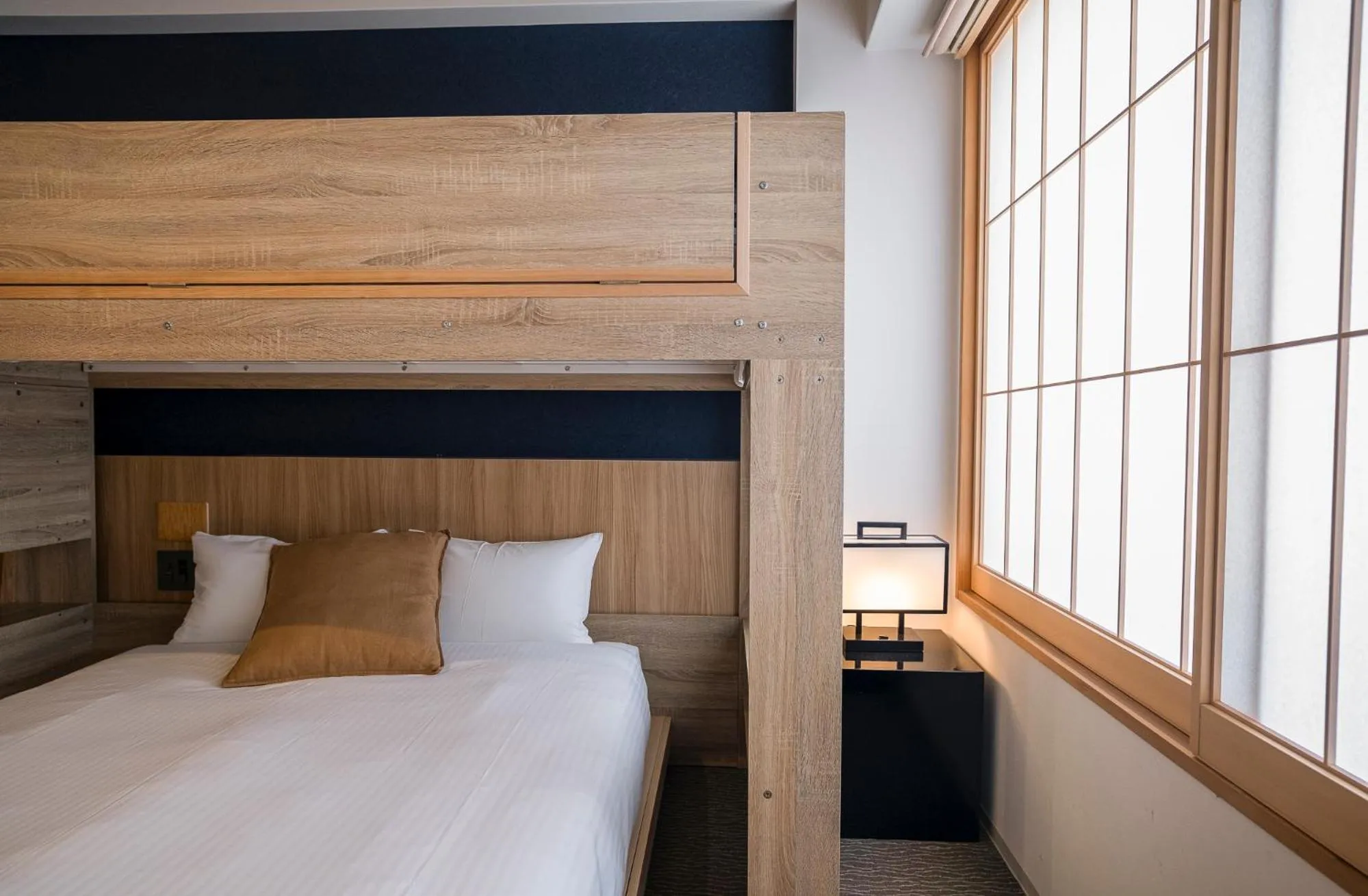 Bed in WAYFARER Shin