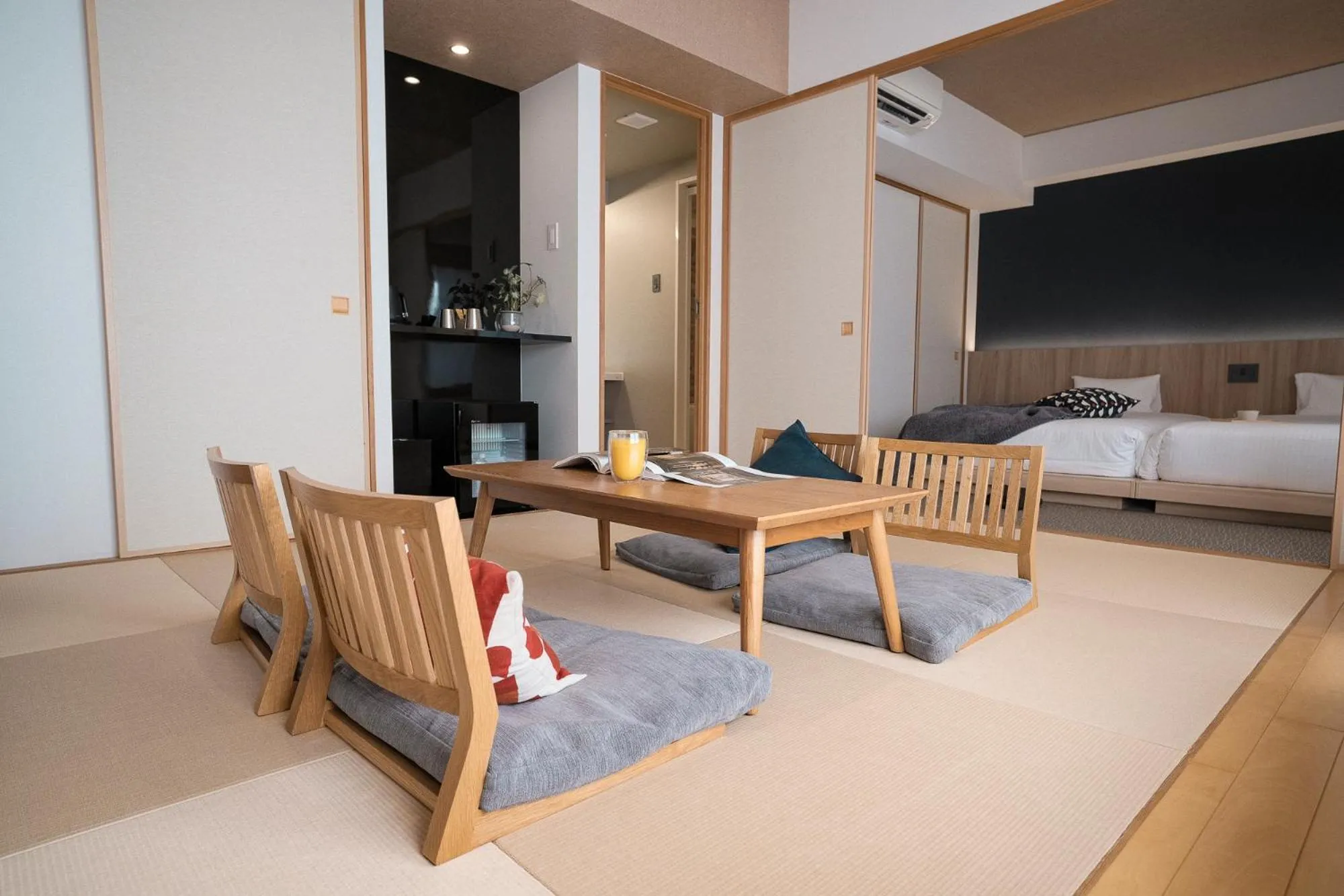 Bed in WAYFARER Shin