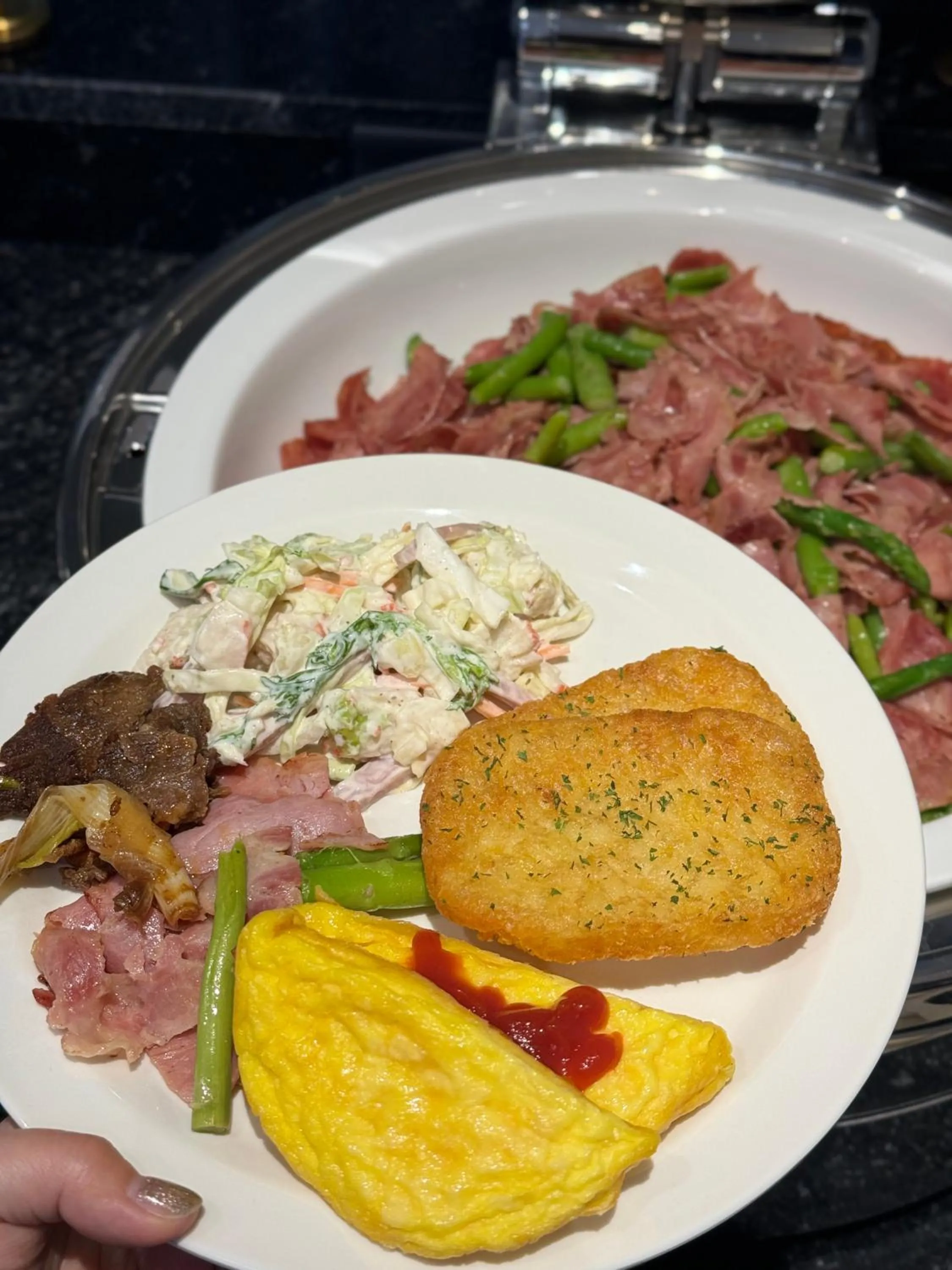 Buffet breakfast in Marysol by Haeundae beach