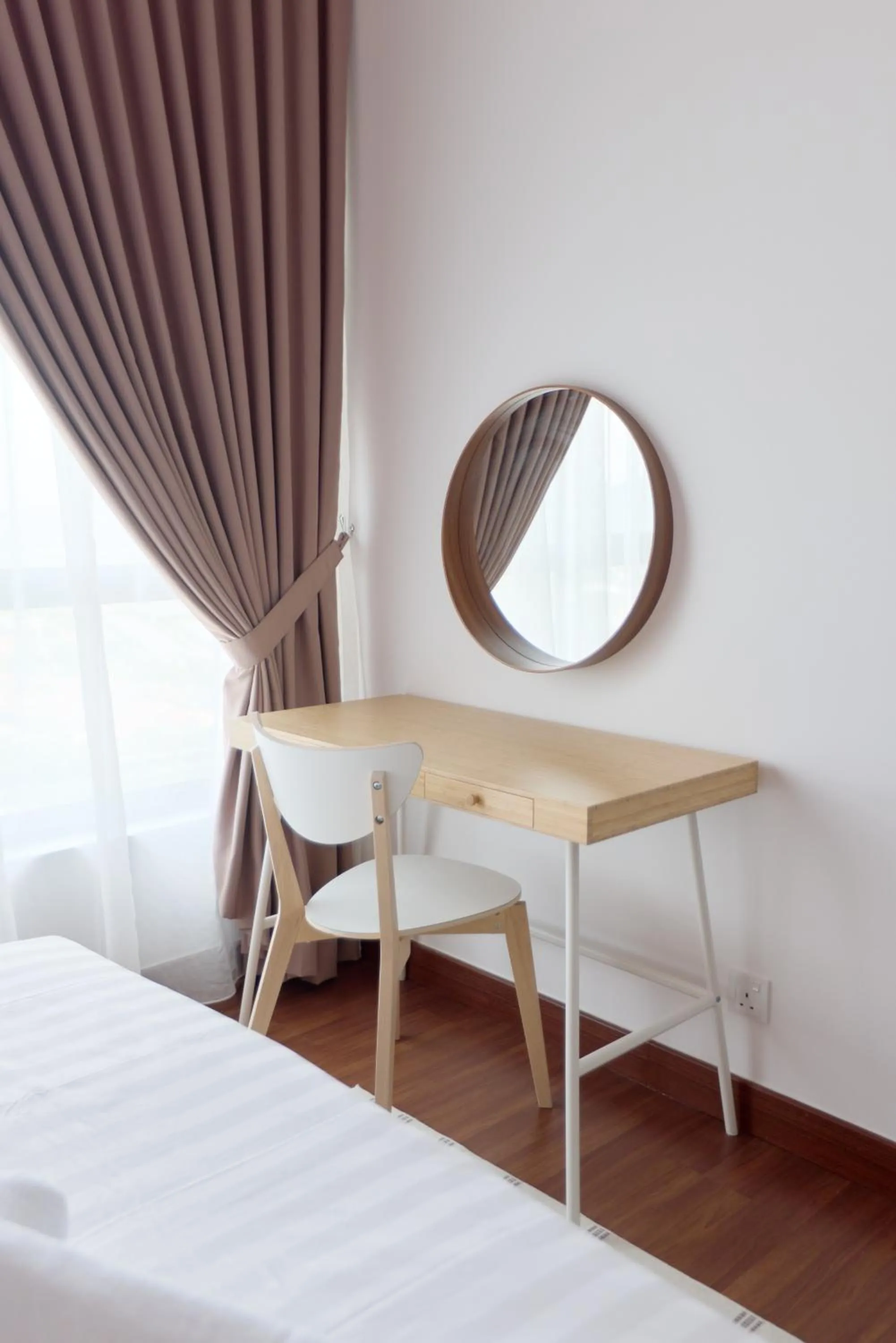 Photo of the whole room, Bed in Sunsuria Forum SOHO & Residence Suites Setia Alam by MOKA