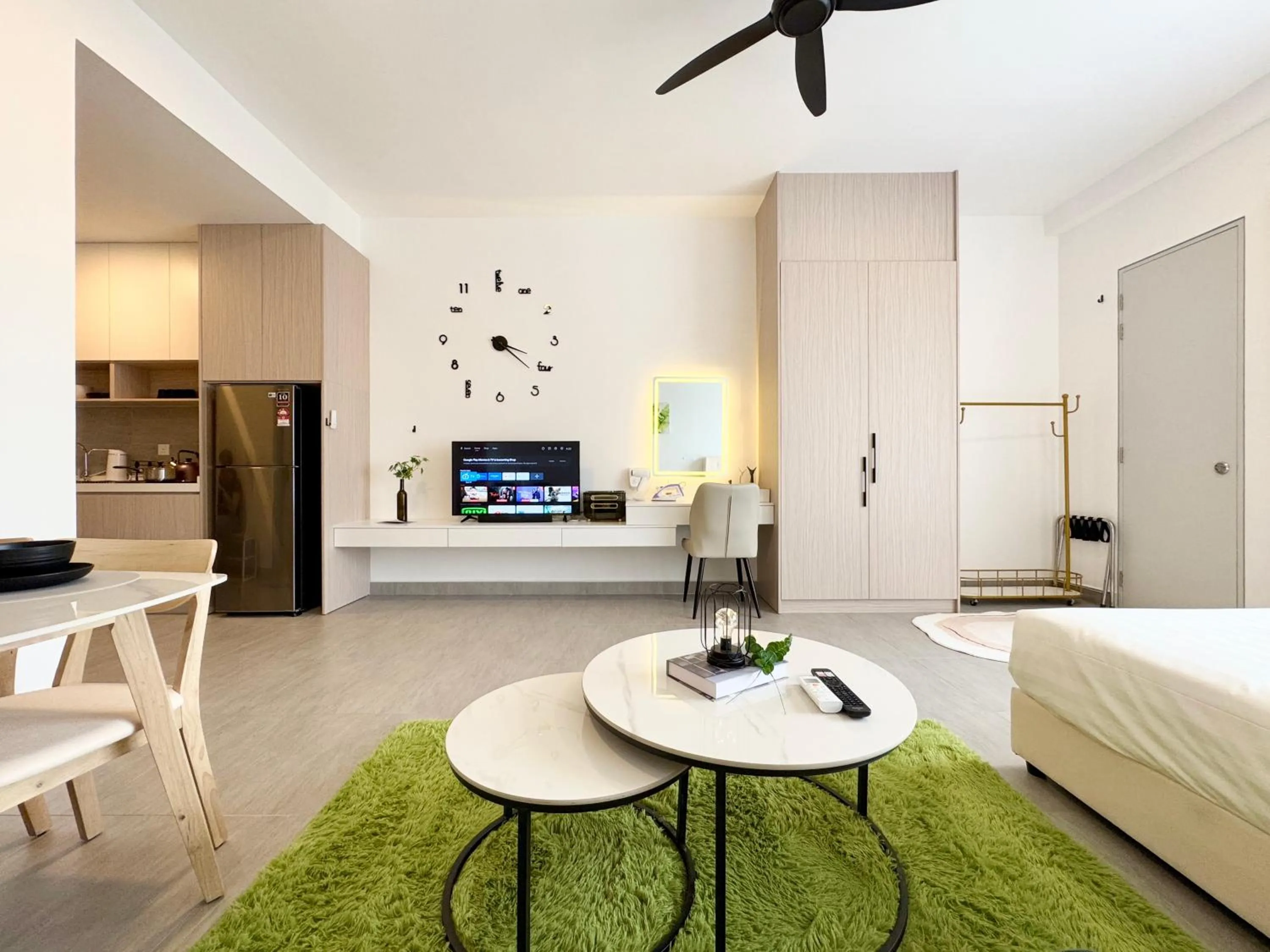 TV and multimedia, Bed in Sunsuria Forum SOHO & Residence Suites Setia Alam by MOKA