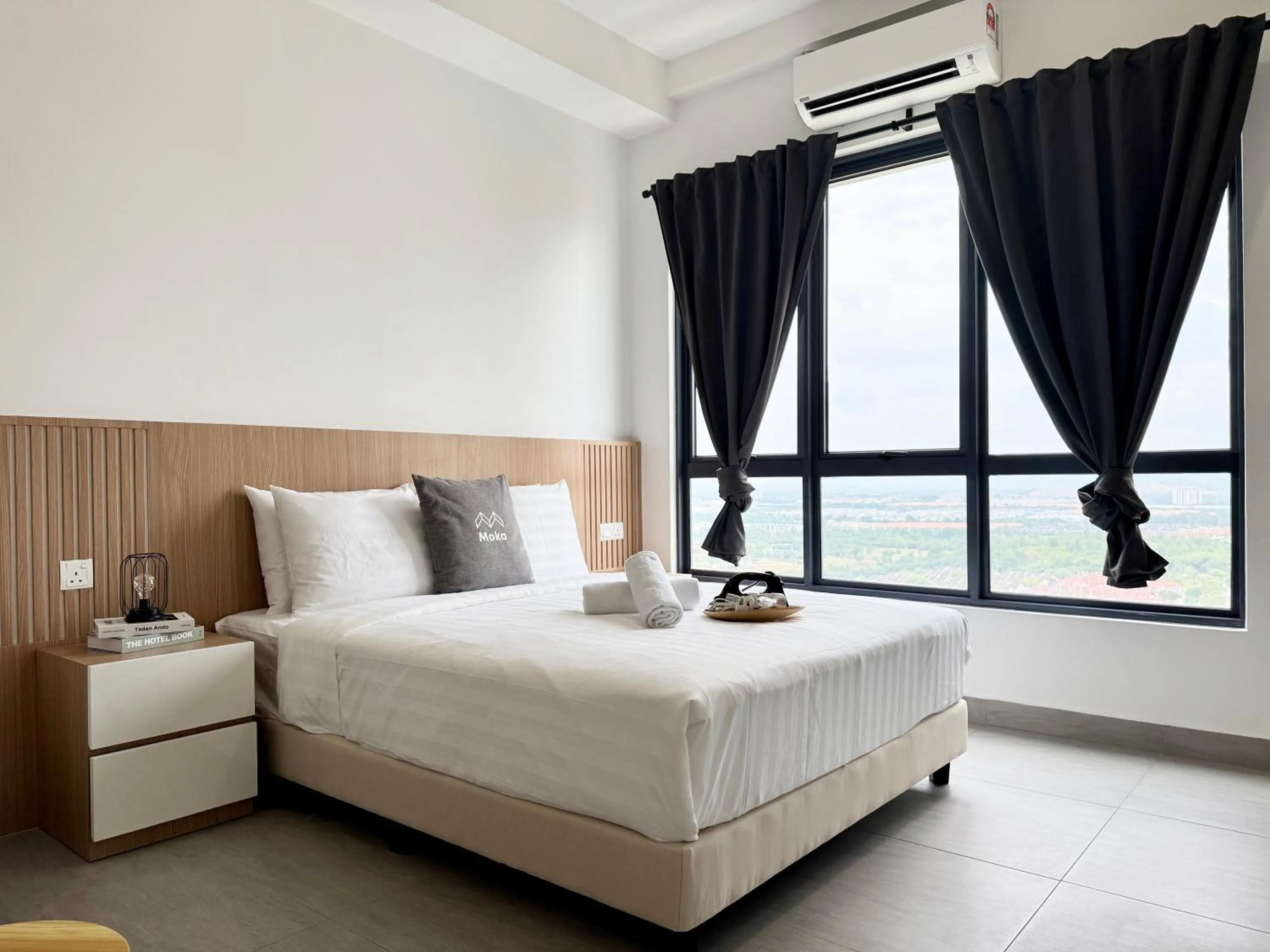 Bed in Sunsuria Forum SOHO & Residence Suites Setia Alam by MOKA