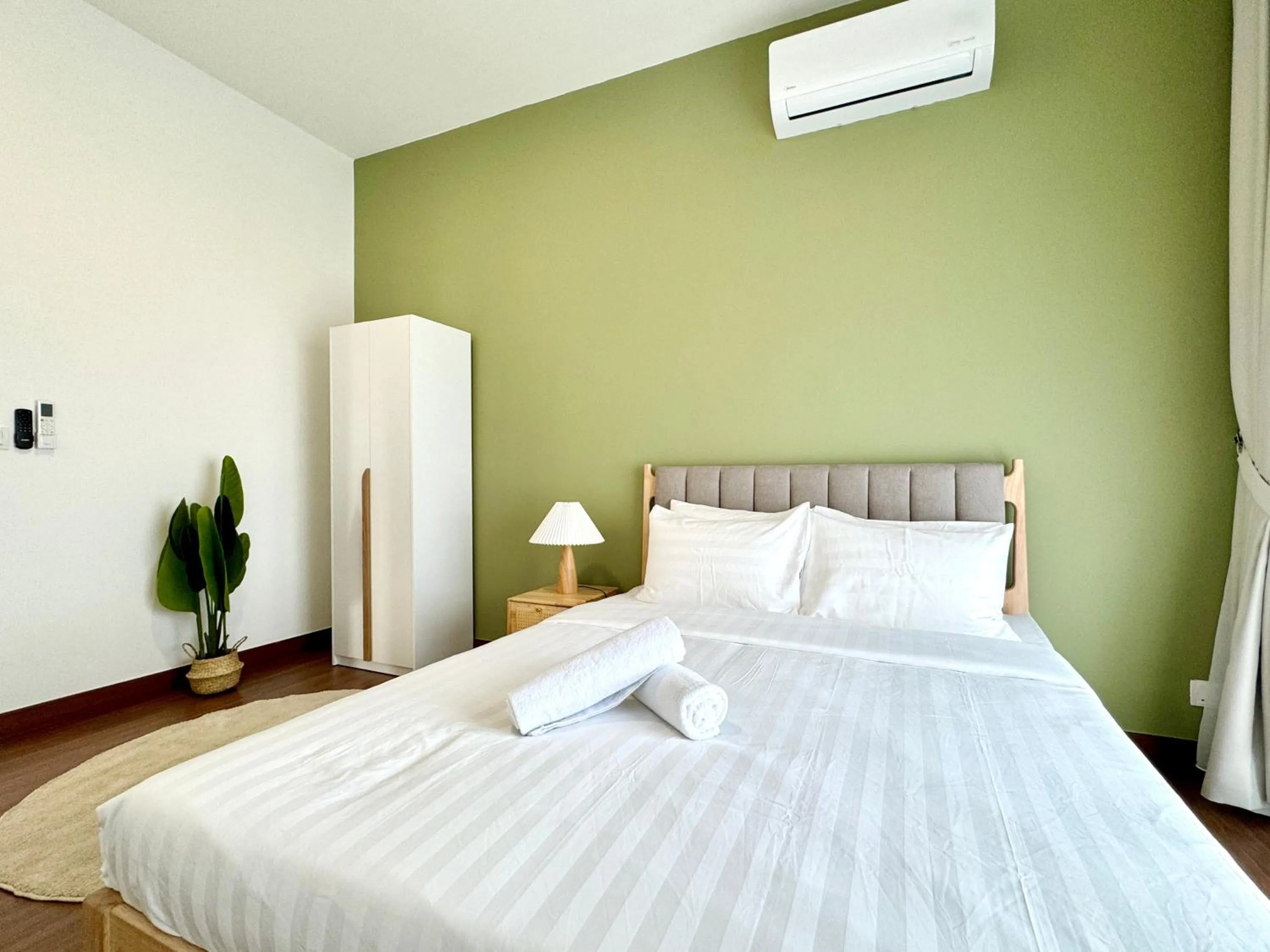 Bed in Sunsuria Forum SOHO & Residence Suites Setia Alam by MOKA