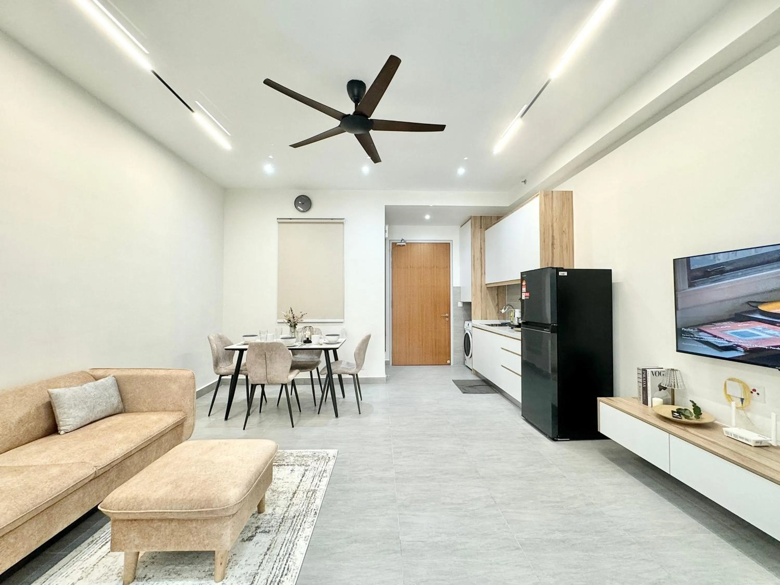 TV and multimedia in Sunsuria Forum SOHO & Residence Suites Setia Alam by MOKA