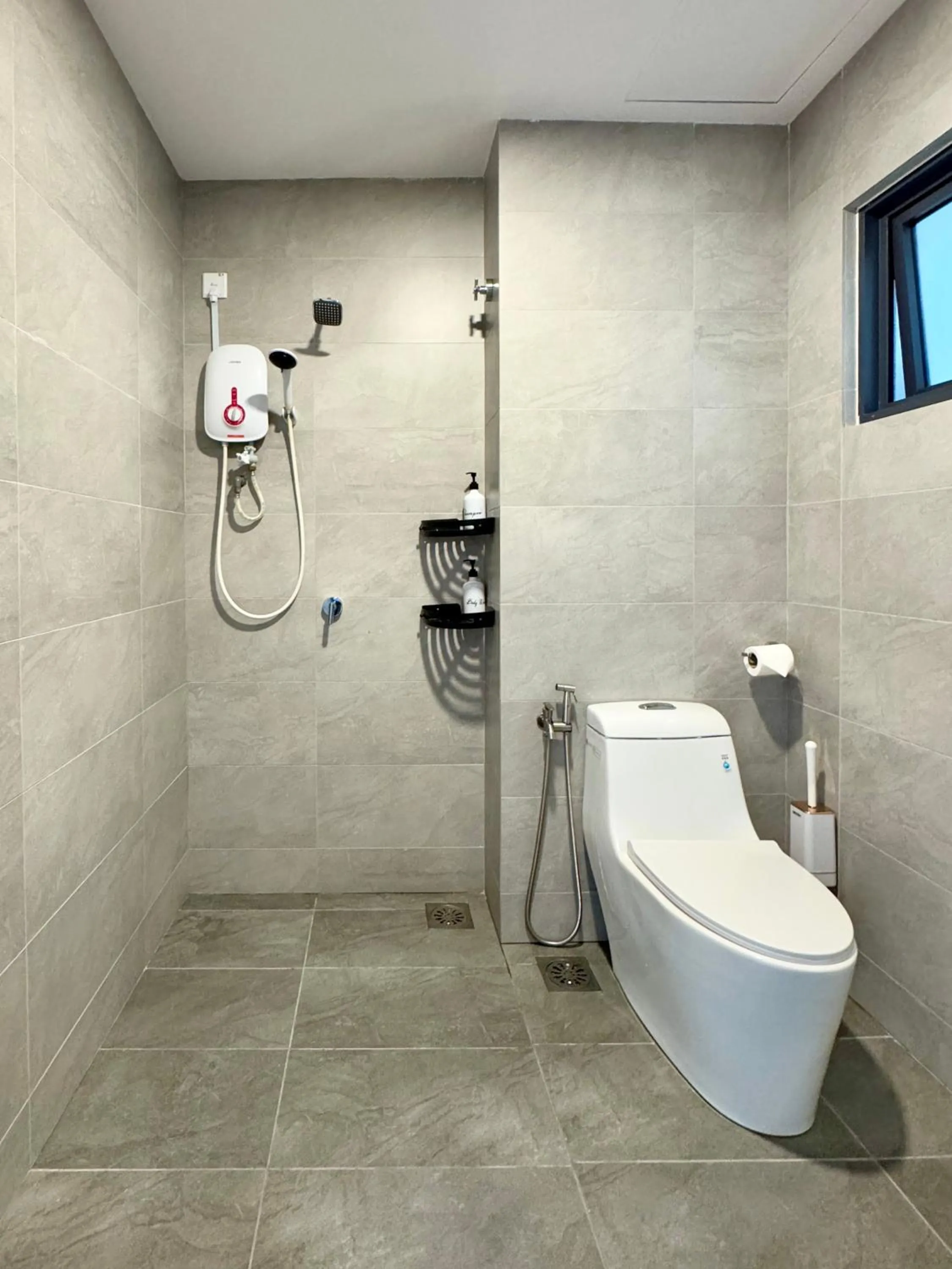 Shower in Sunsuria Forum SOHO & Residence Suites Setia Alam by MOKA