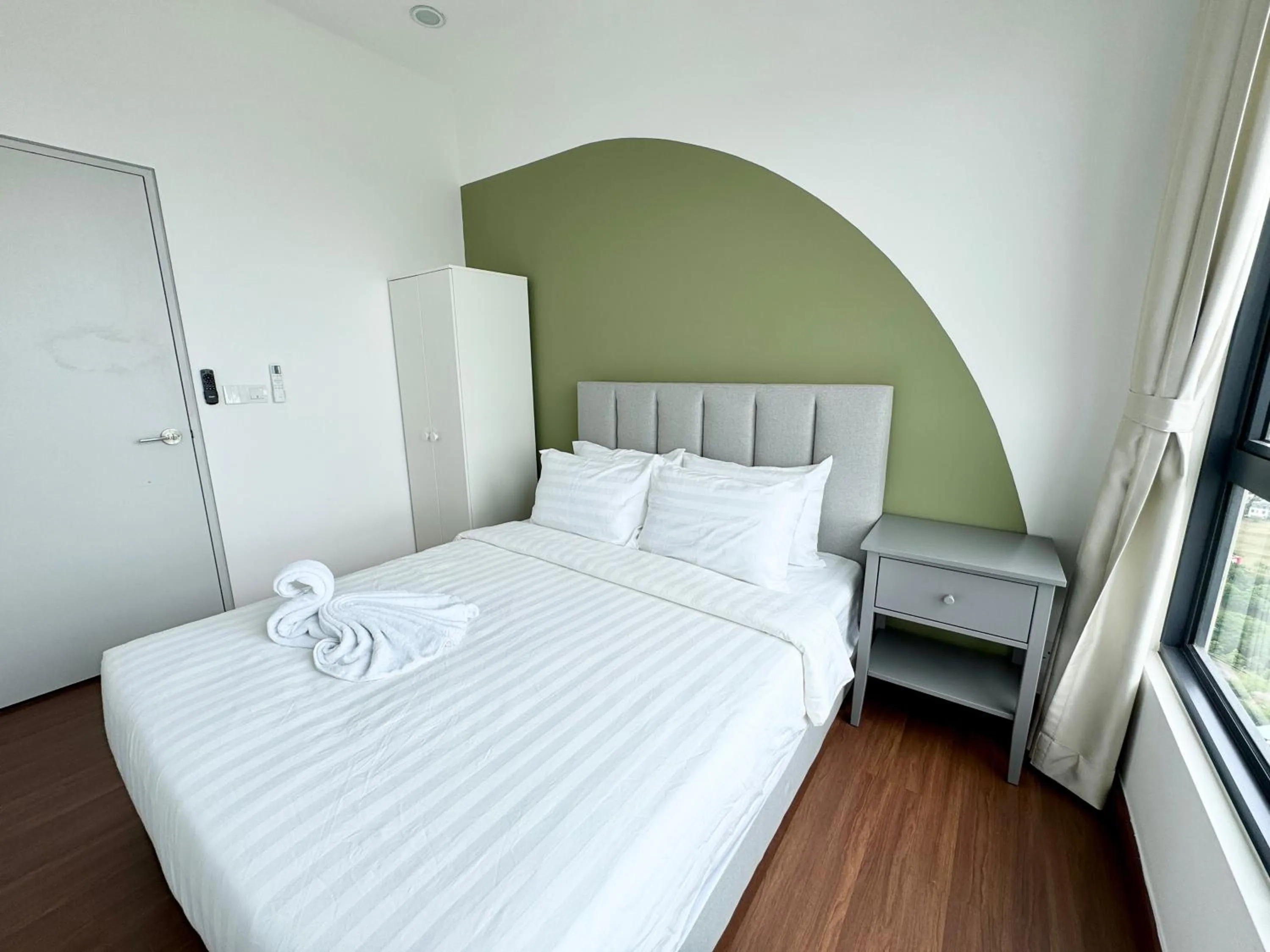 Bed in Sunsuria Forum SOHO & Residence Suites Setia Alam by MOKA