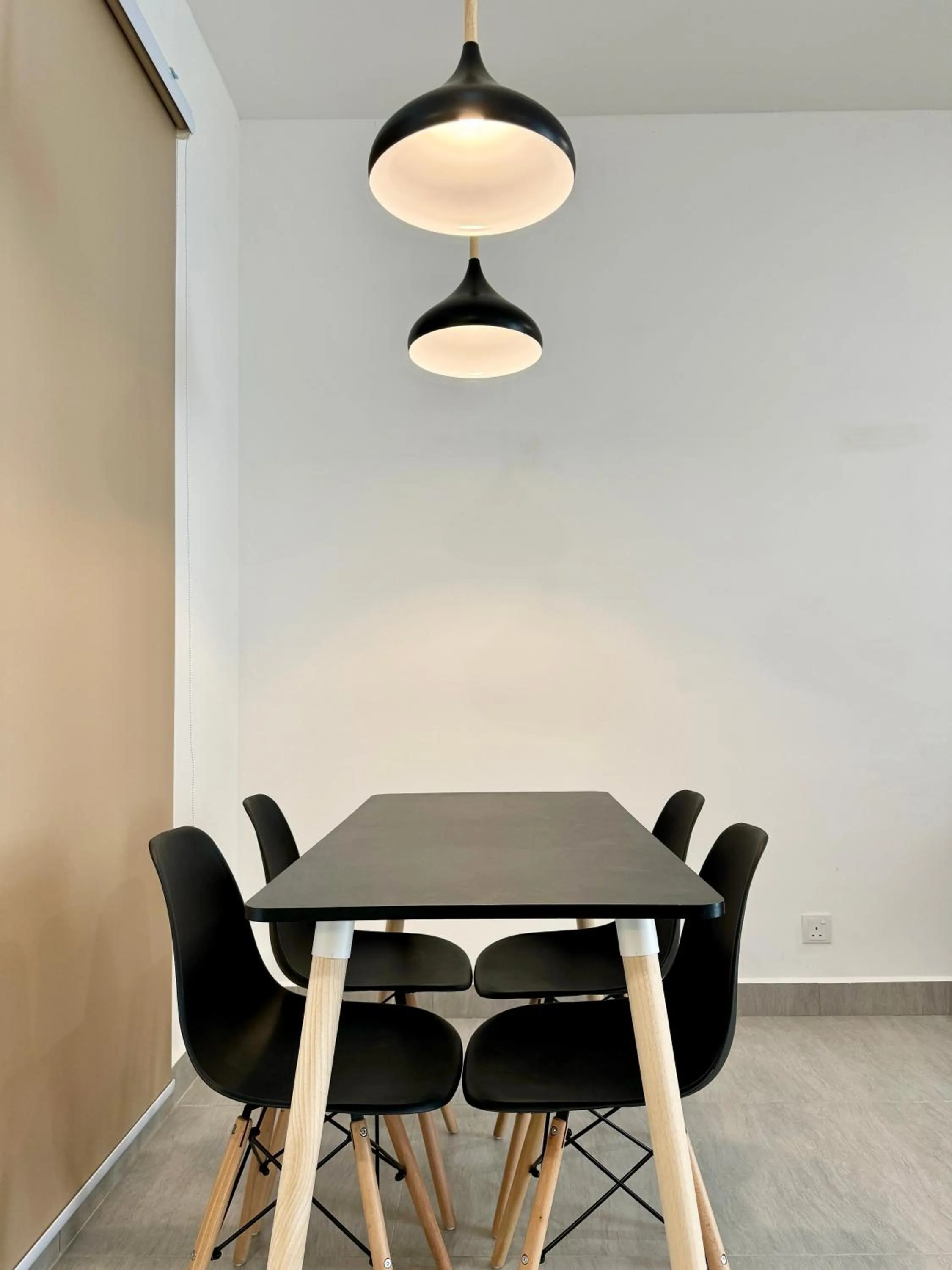 Seating area in Sunsuria Forum SOHO & Residence Suites Setia Alam by MOKA