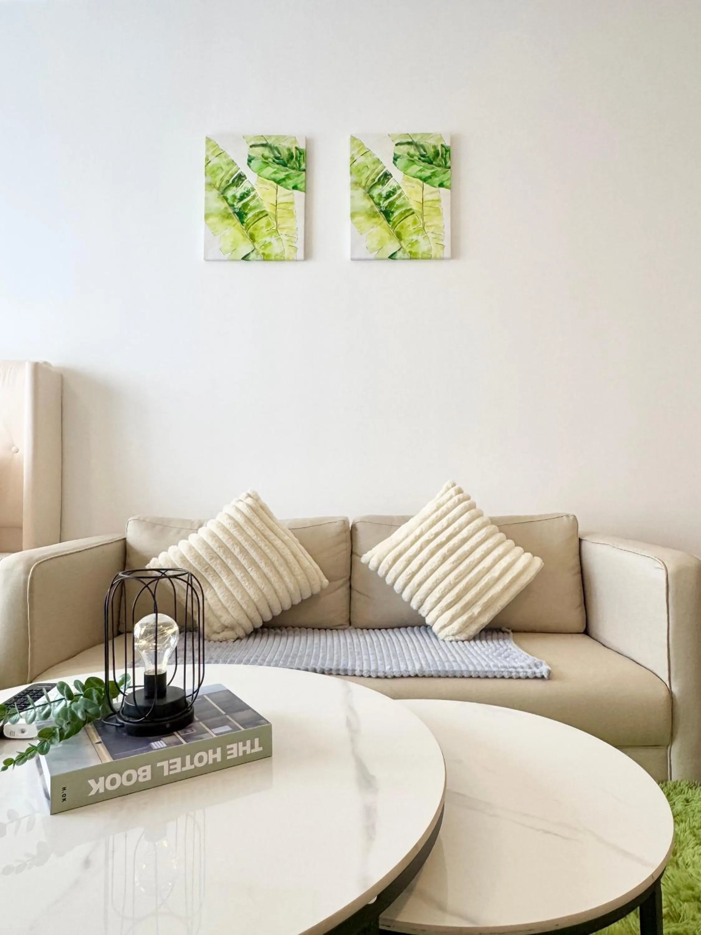 Living room in Sunsuria Forum SOHO & Residence Suites Setia Alam by MOKA