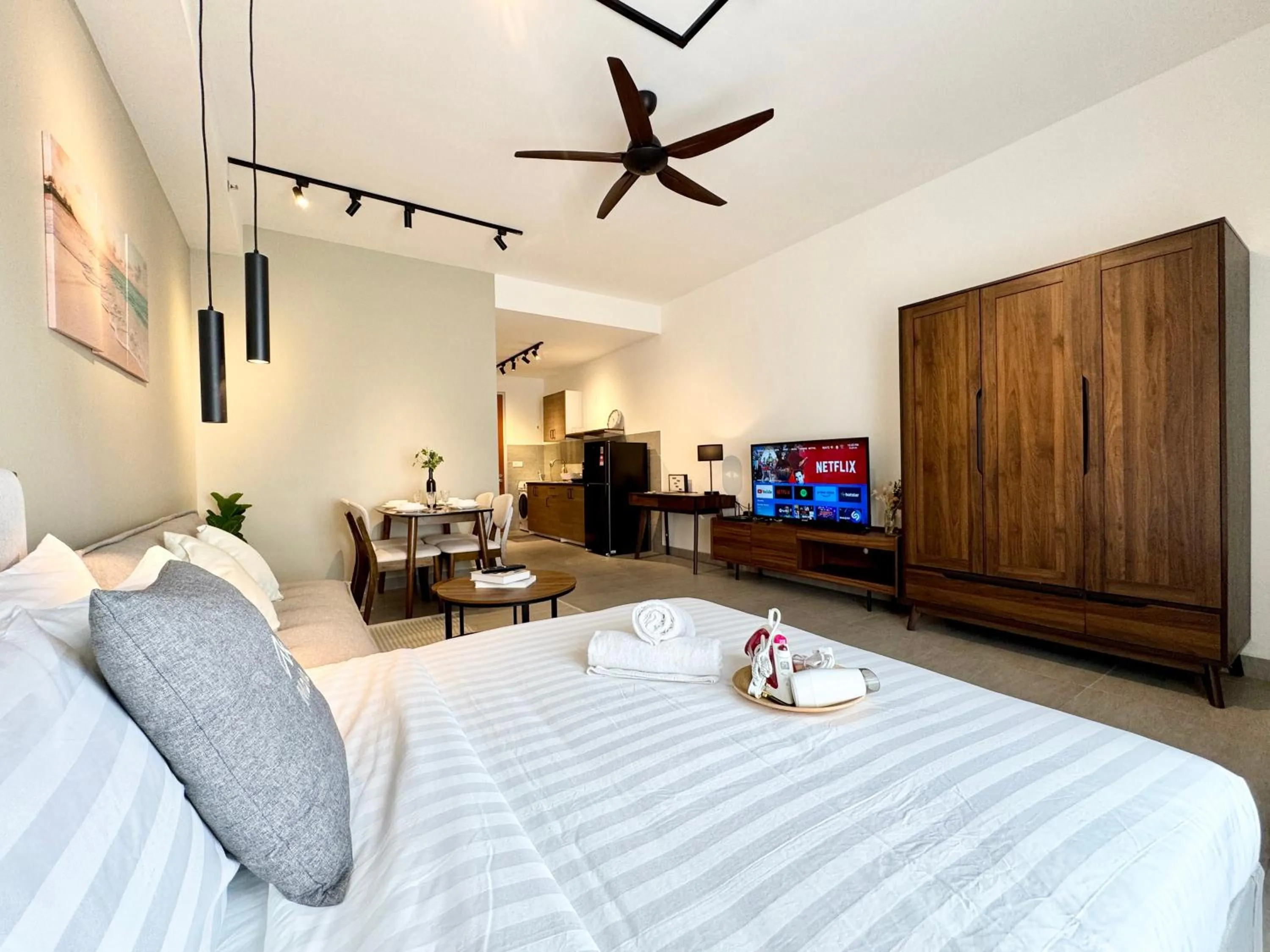 Bed in Sunsuria Forum SOHO & Residence Suites Setia Alam by MOKA