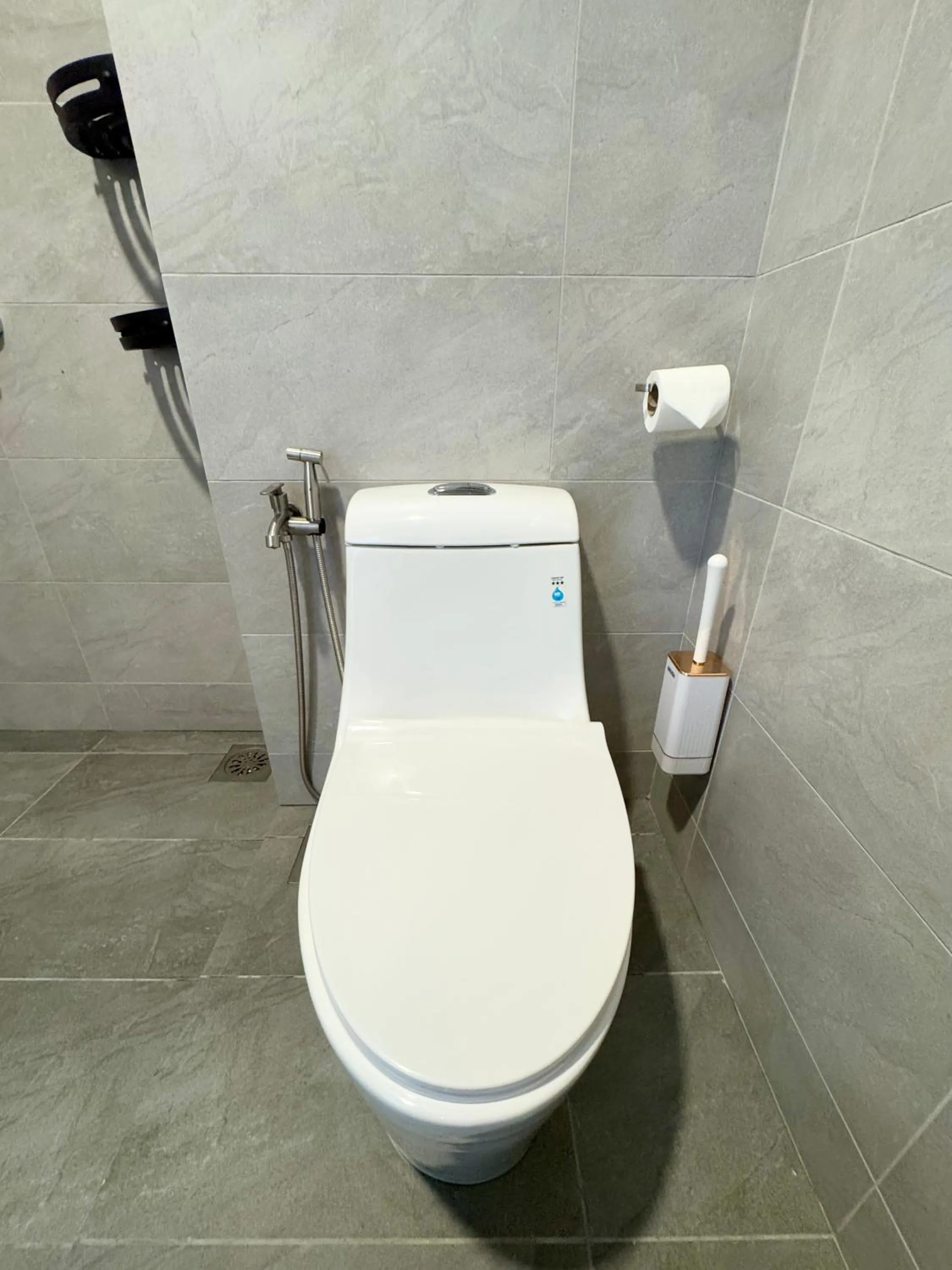 Toilet in Sunsuria Forum SOHO & Residence Suites Setia Alam by MOKA