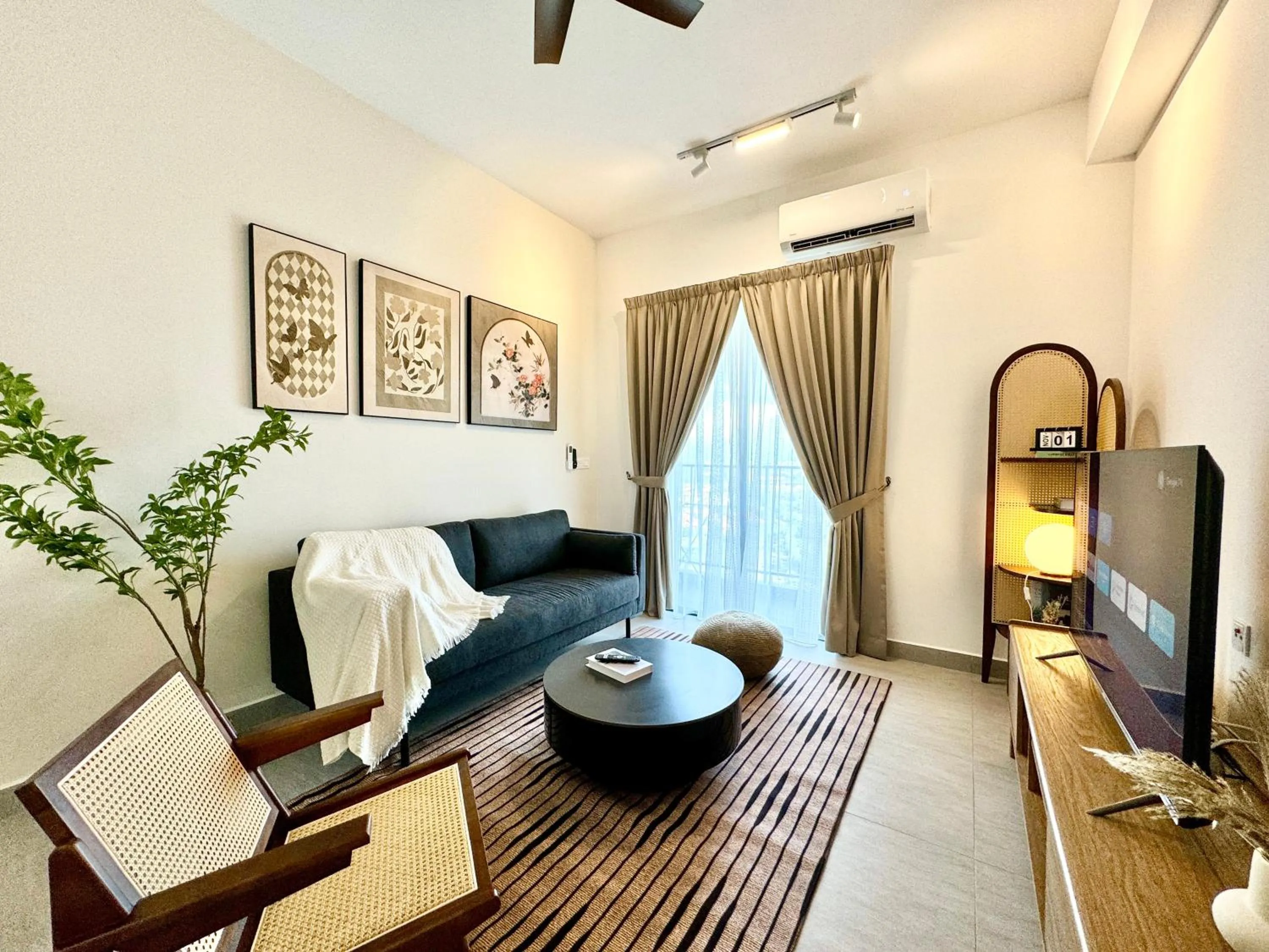 TV and multimedia in Sunsuria Forum SOHO & Residence Suites Setia Alam by MOKA