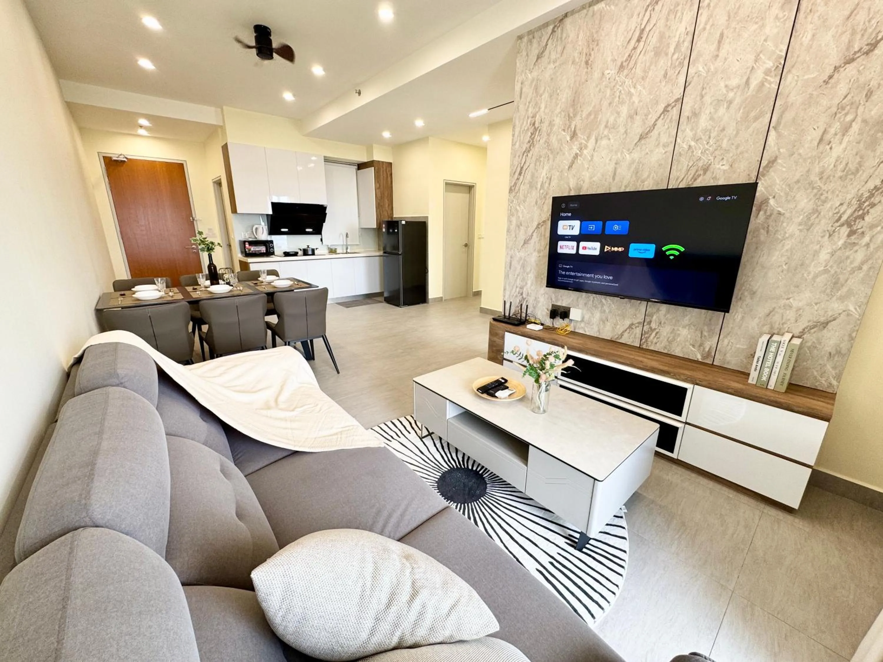 TV and multimedia in Sunsuria Forum SOHO & Residence Suites Setia Alam by MOKA