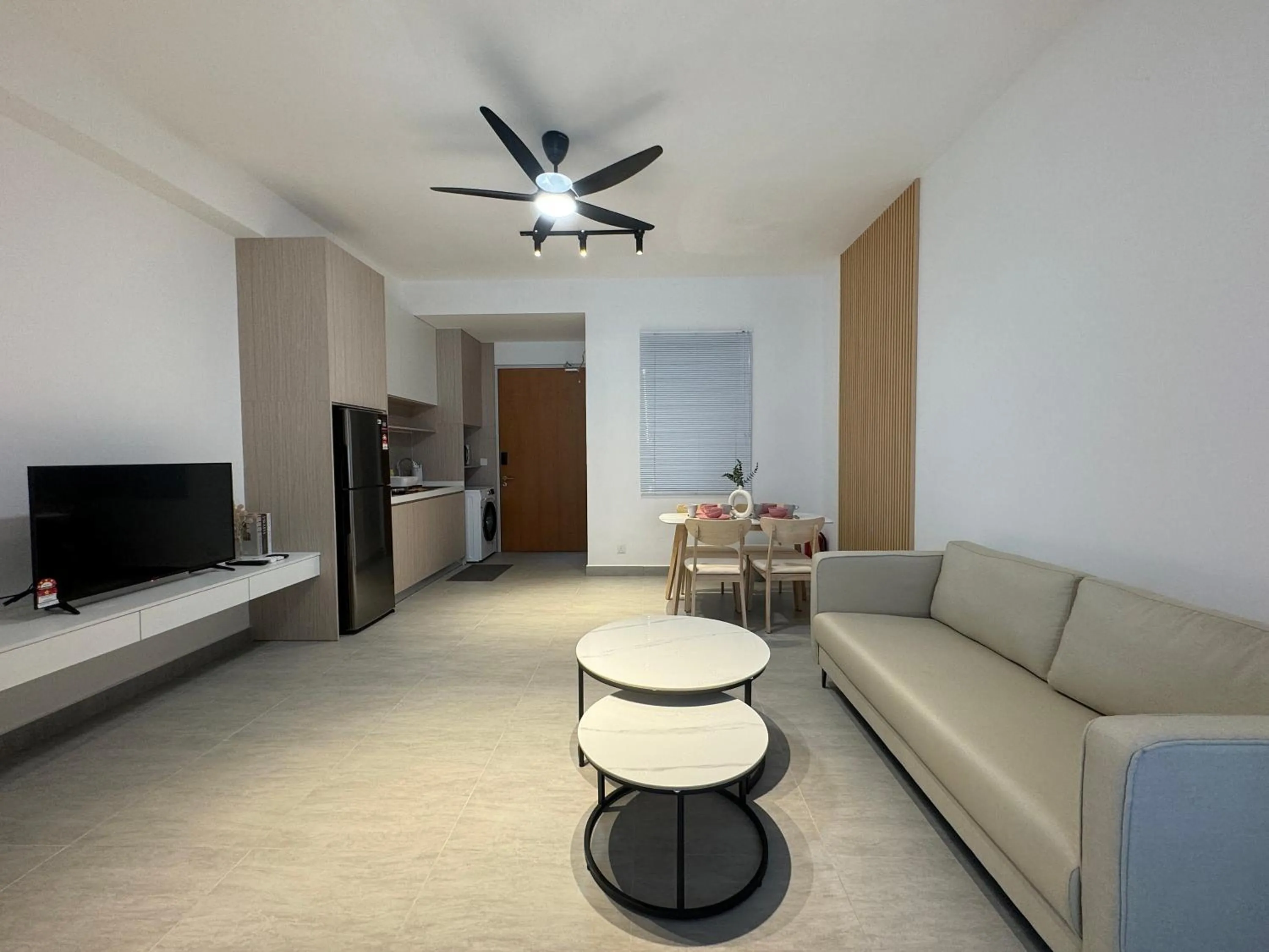 TV and multimedia in Sunsuria Forum SOHO & Residence Suites Setia Alam by MOKA