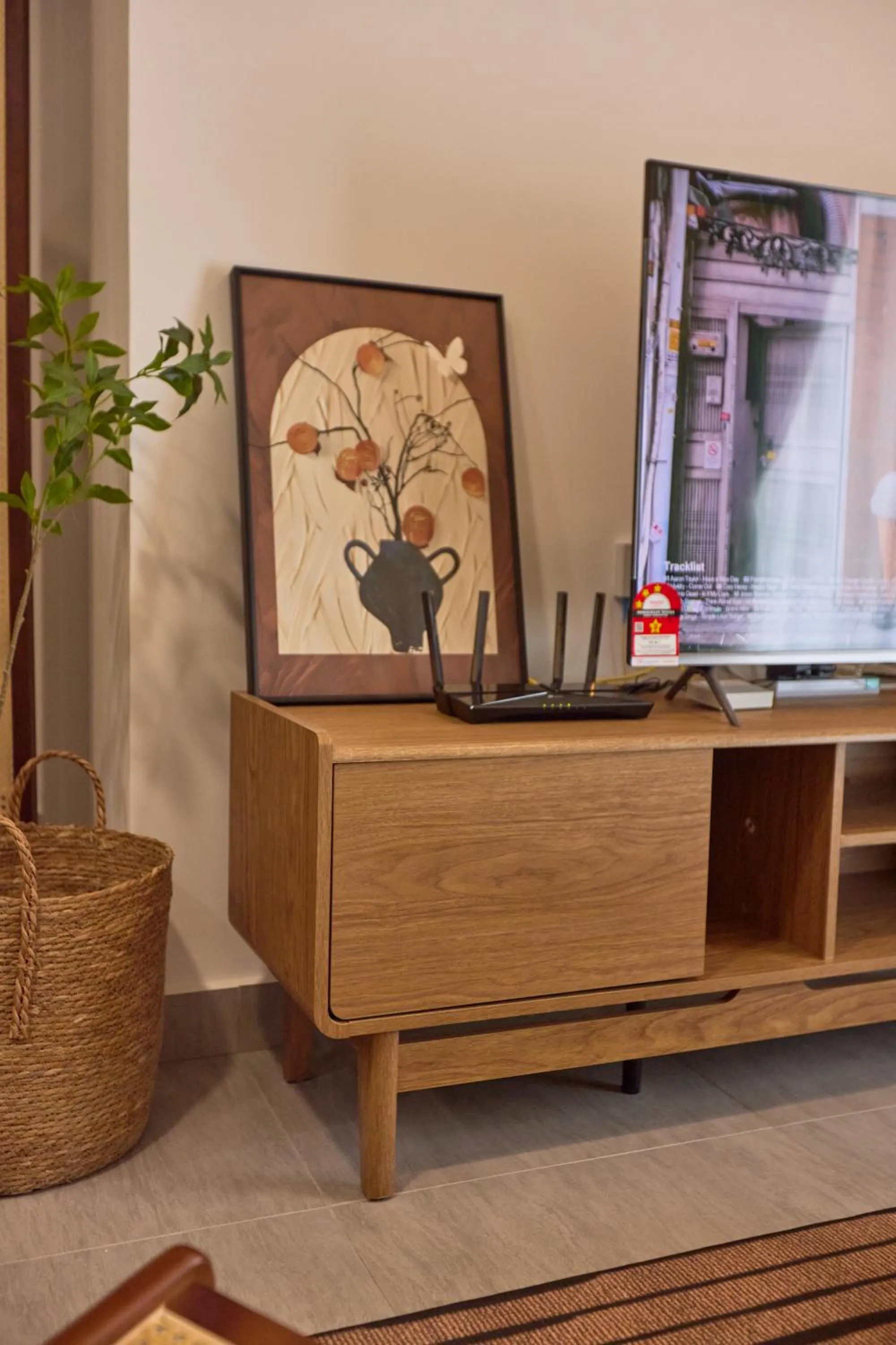 Living room in Sunsuria Forum SOHO & Residence Suites Setia Alam by MOKA