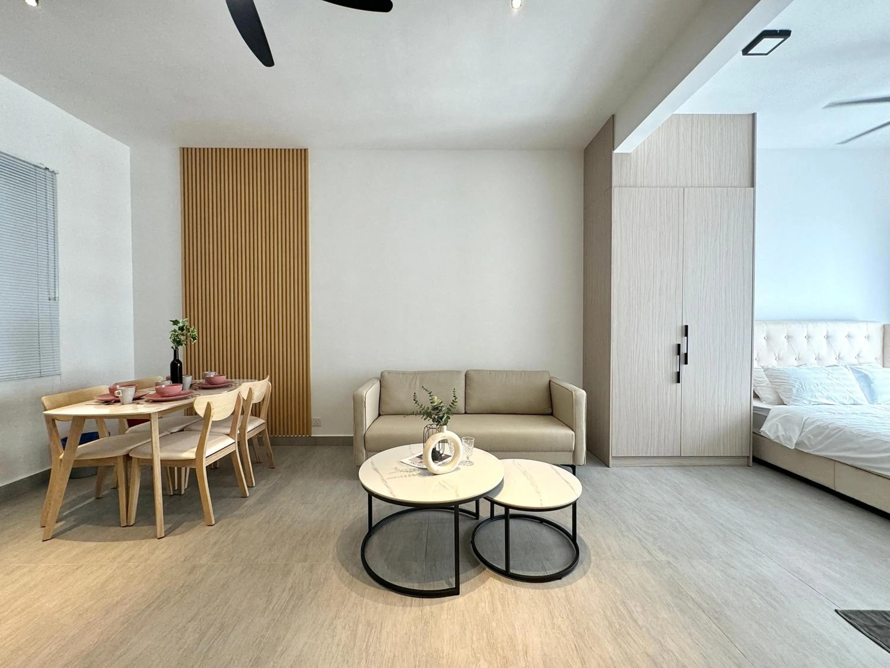 Living room, Bed in Sunsuria Forum SOHO & Residence Suites Setia Alam by MOKA