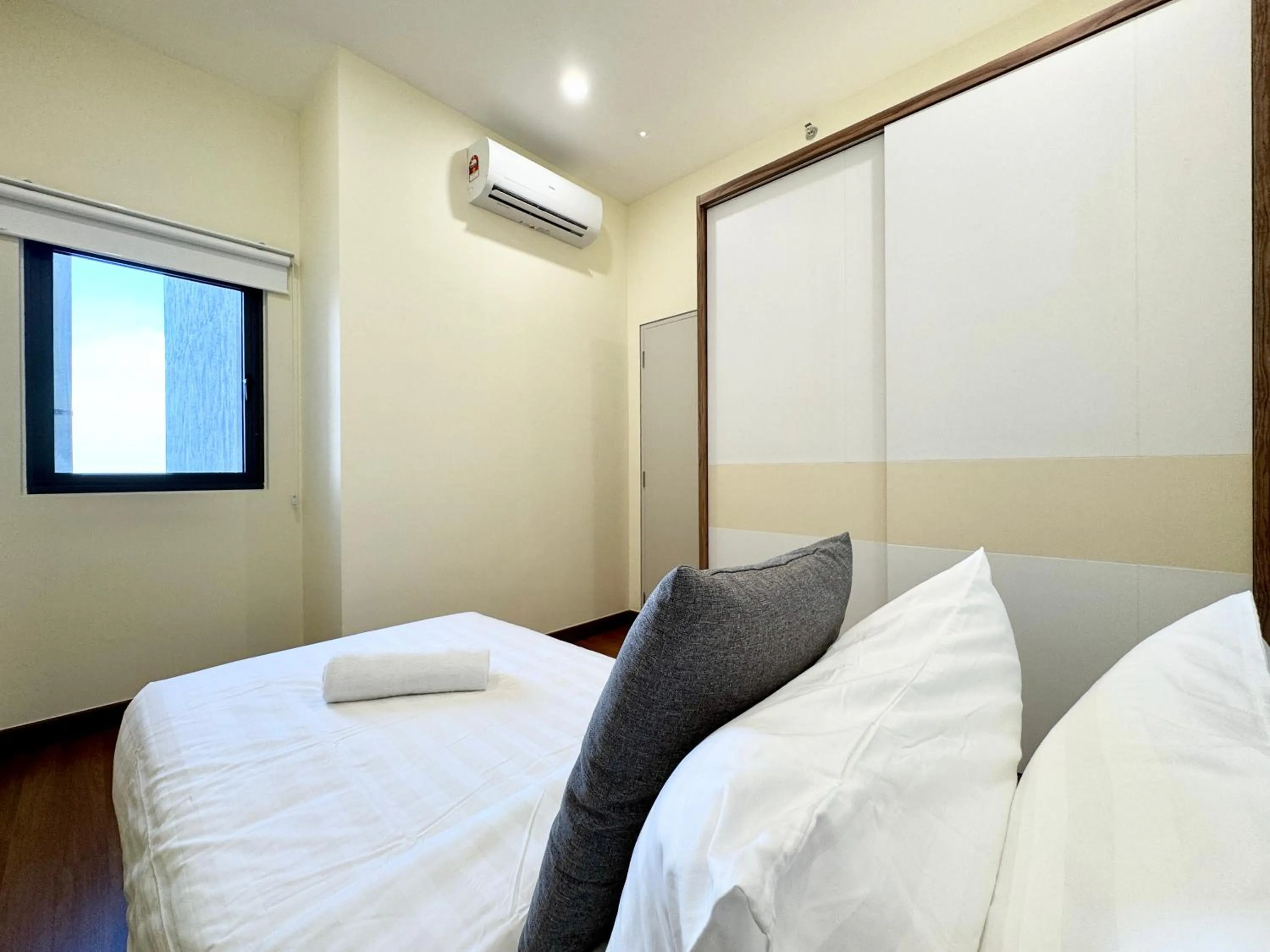 Bed in Sunsuria Forum SOHO & Residence Suites Setia Alam by MOKA