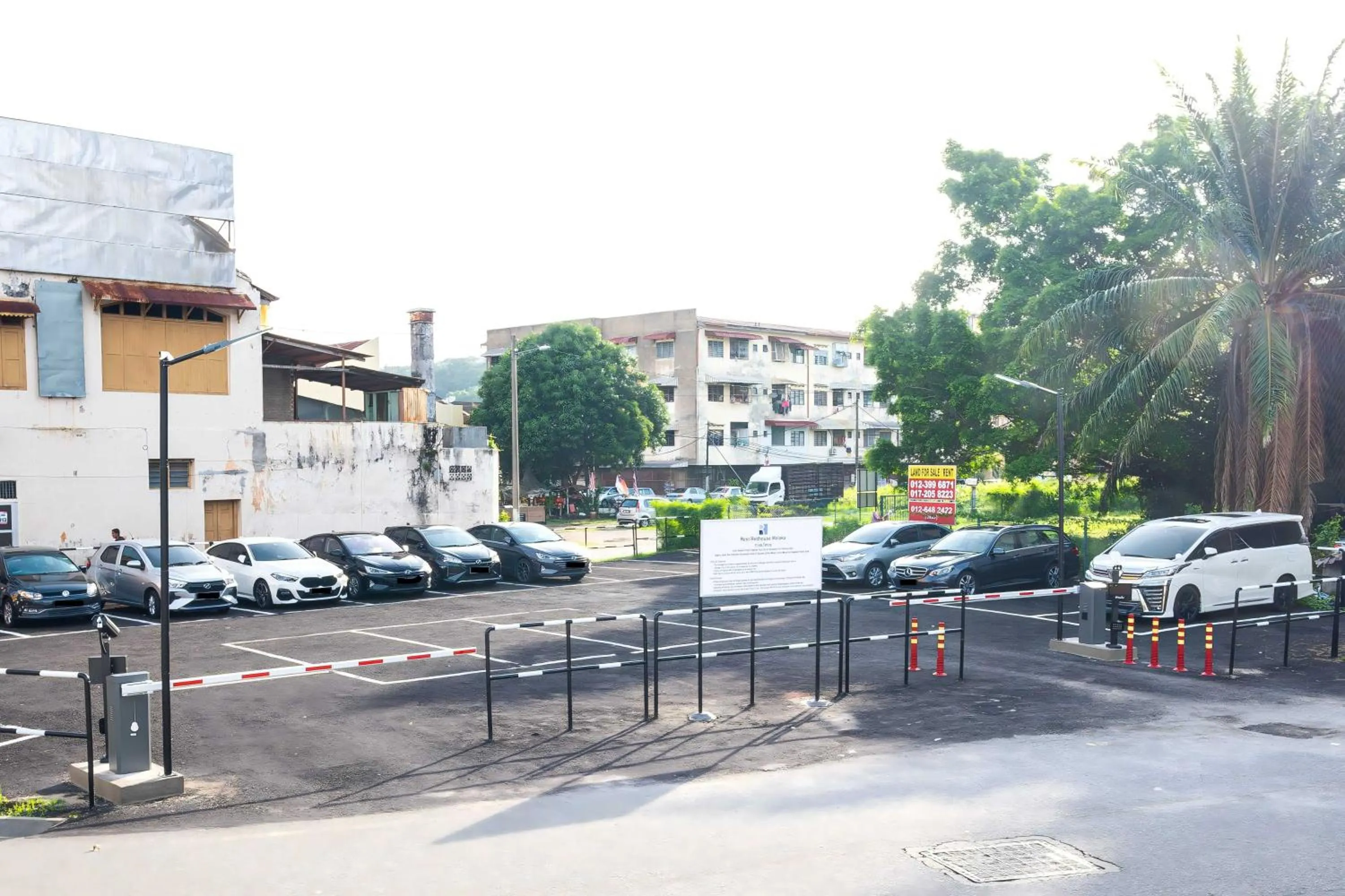 Parking in Rest Collection RedHouse Melaka