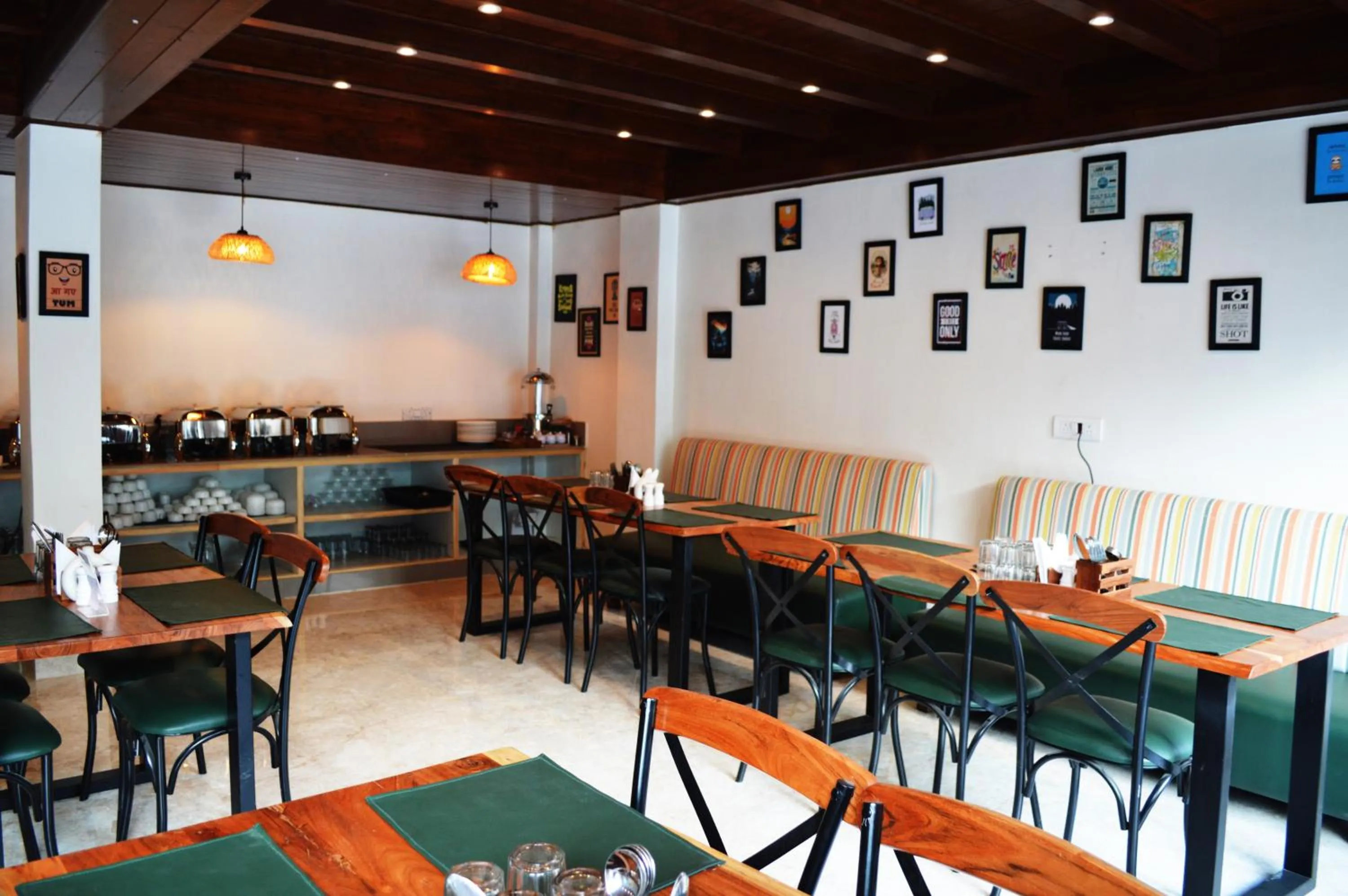 Restaurant/places to eat in Sharanam by Sheosante