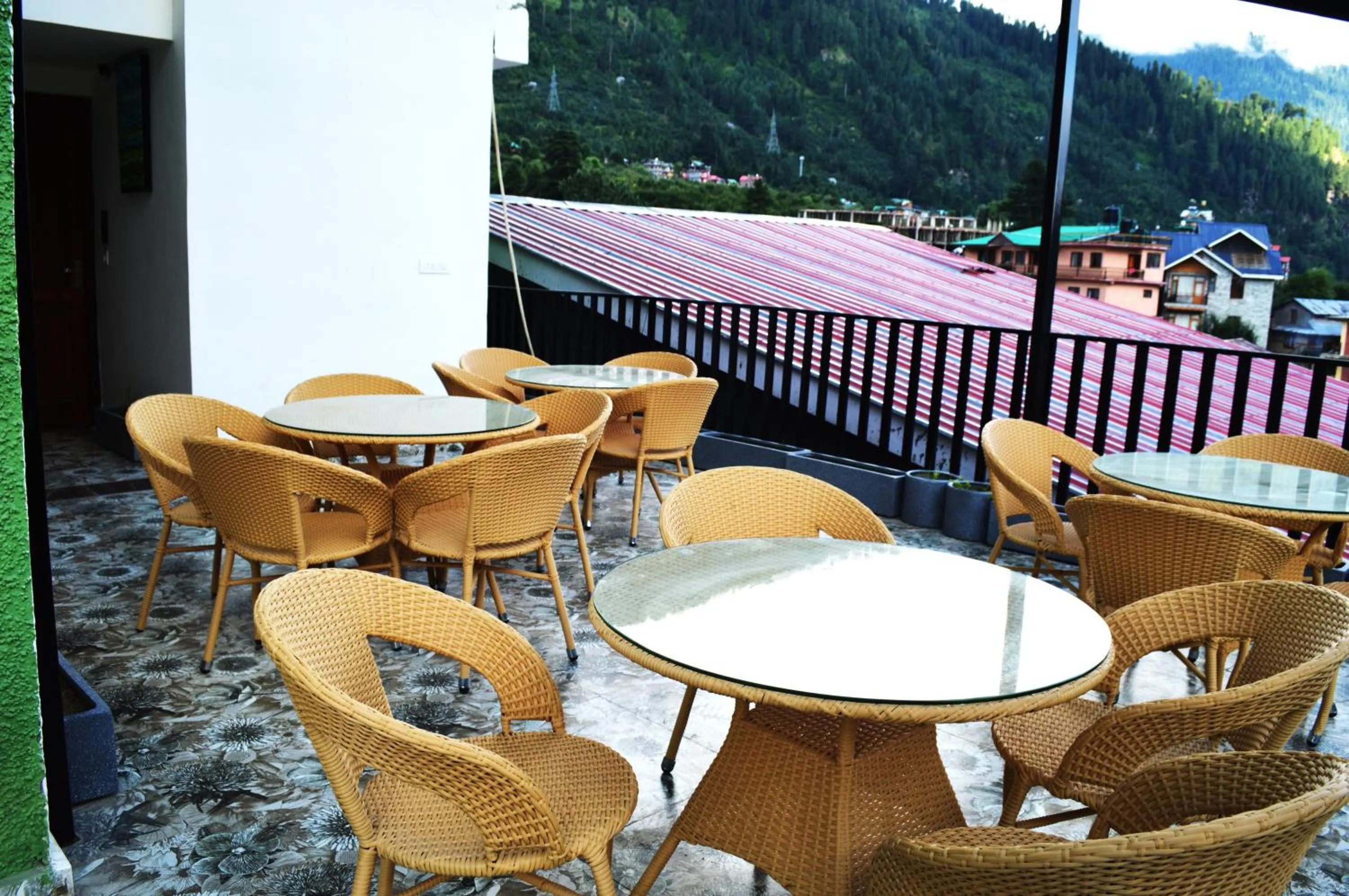 Balcony/Terrace in Sharanam by Sheosante