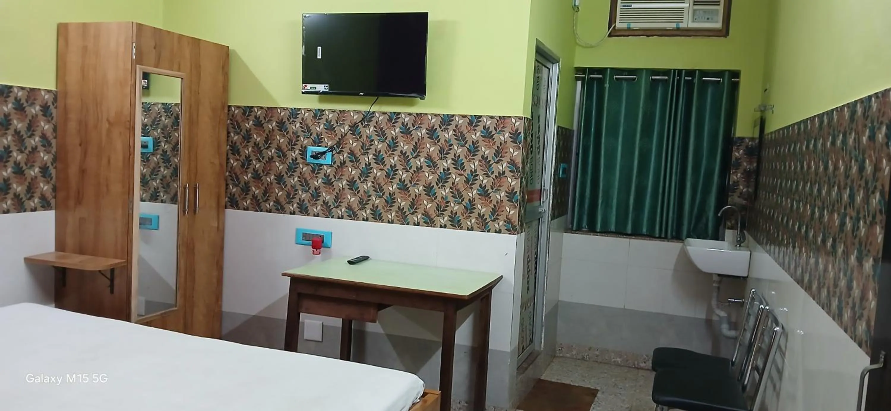 Bed in Hotel Bhagwat Palace