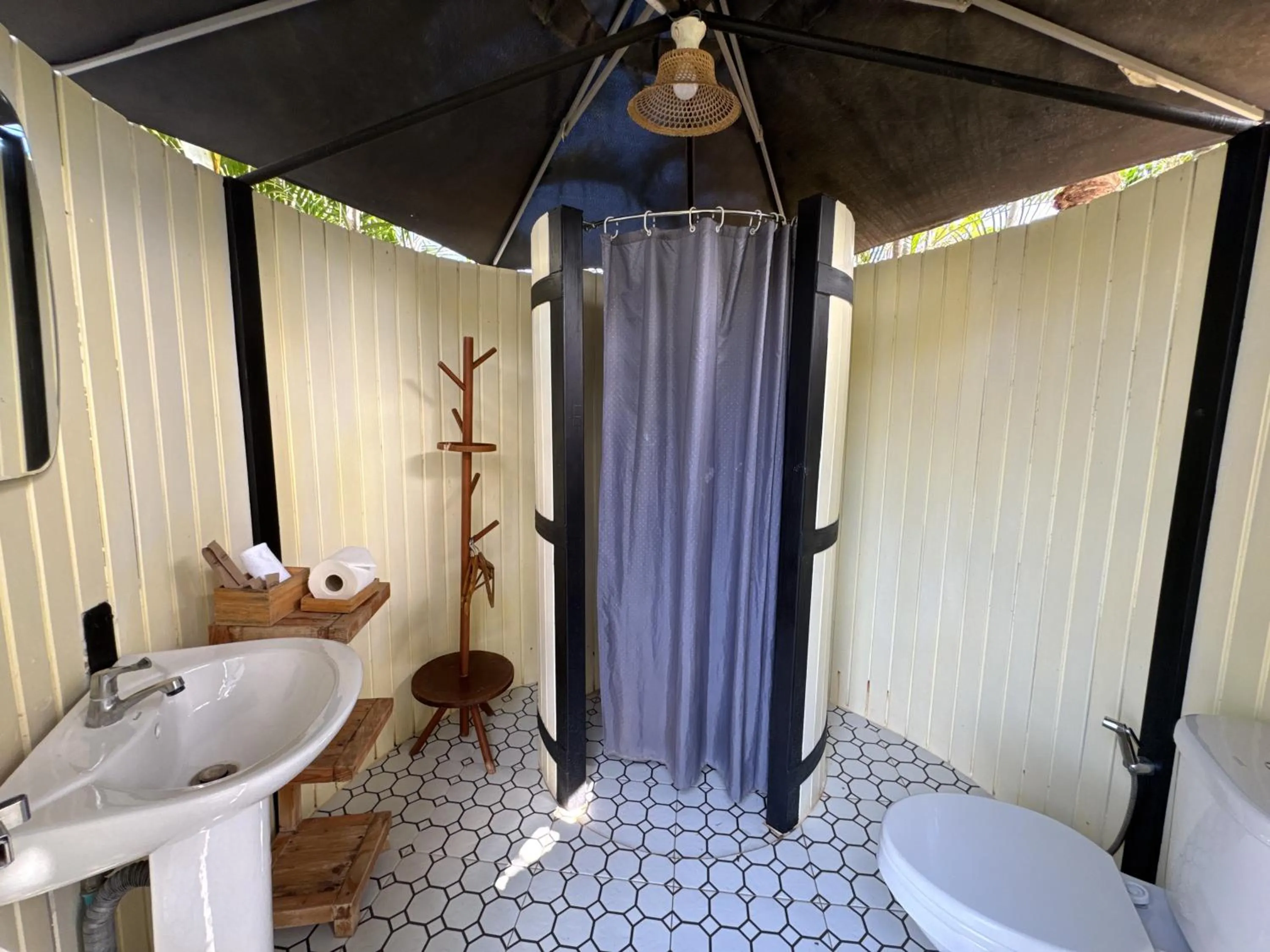 Shower in The Campster Kanchanaburi