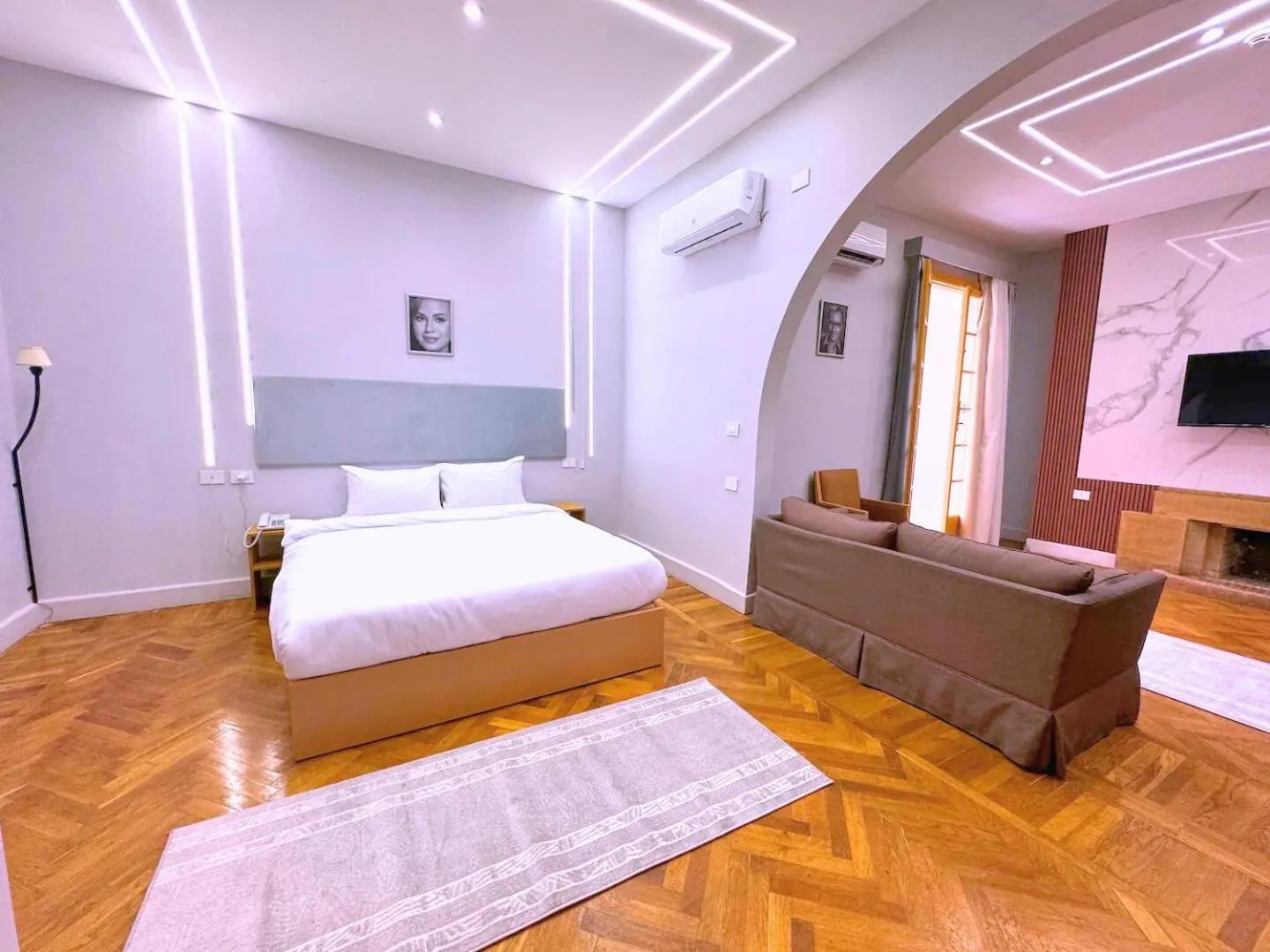 Photo of the whole room, Bed in Zamalek House Hotel