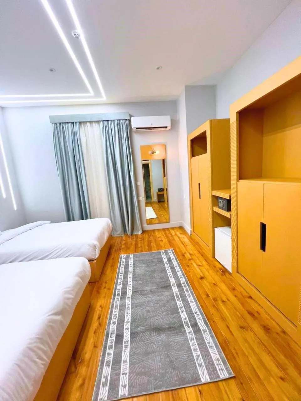 Photo of the whole room, Bed in Zamalek House Hotel