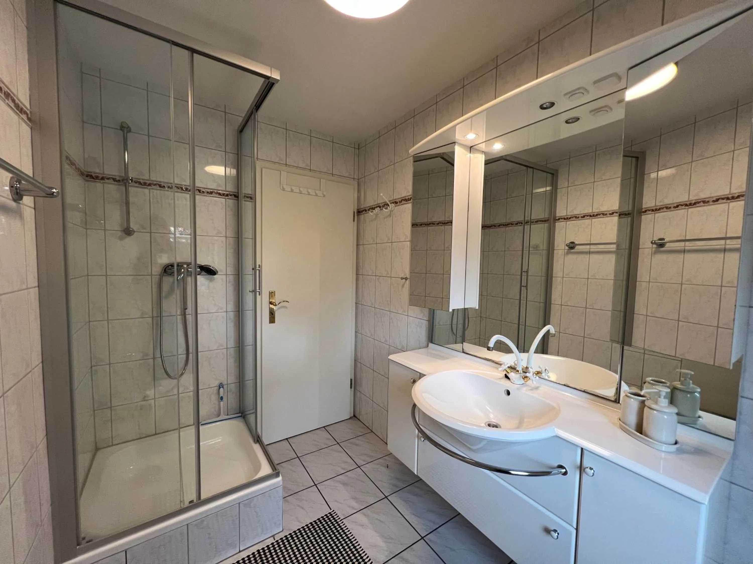 gina stay - Apartmenthaus im Zentrum von Quedlinburg