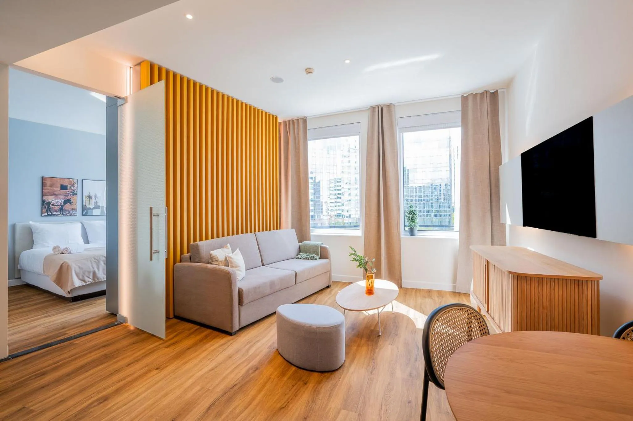 Bed in Limehome Amsterdam Gatwickstraat