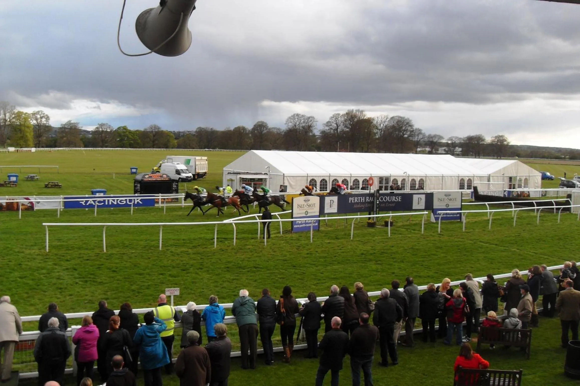 Area and facilities in Salutation Hotel