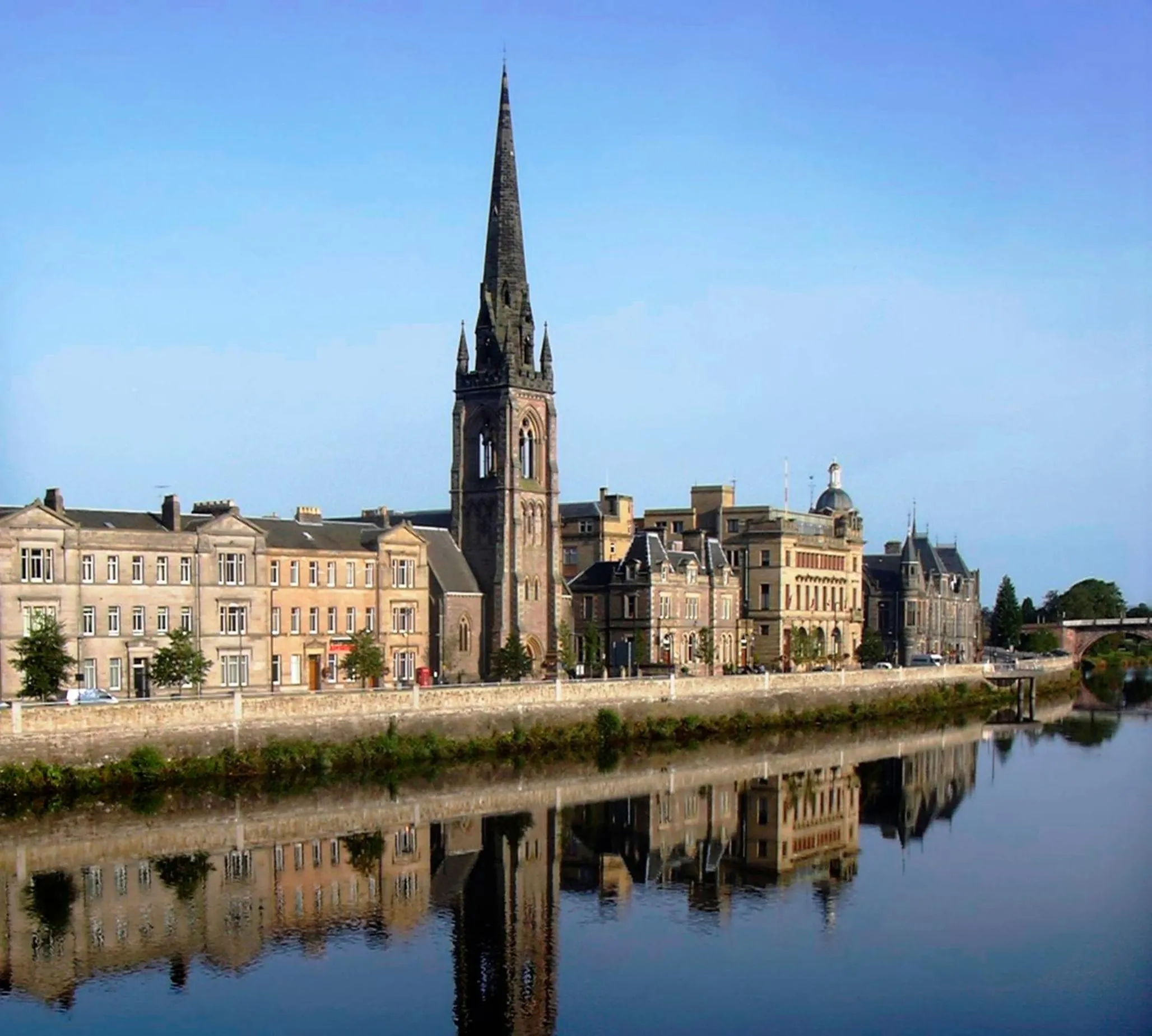 Area and facilities in Salutation Hotel