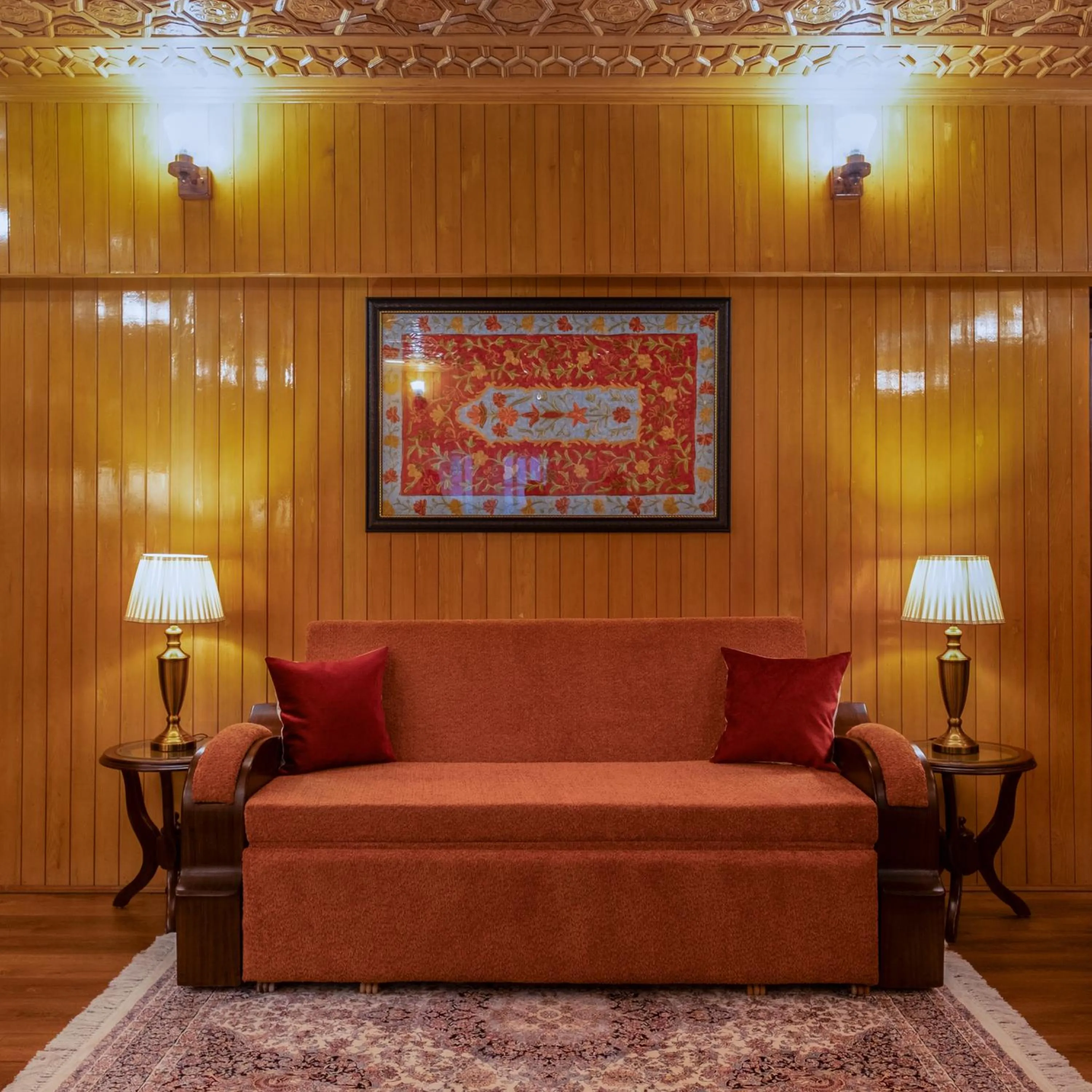 Living room in Moghal Mahal Resort Rajbagh Srinagar