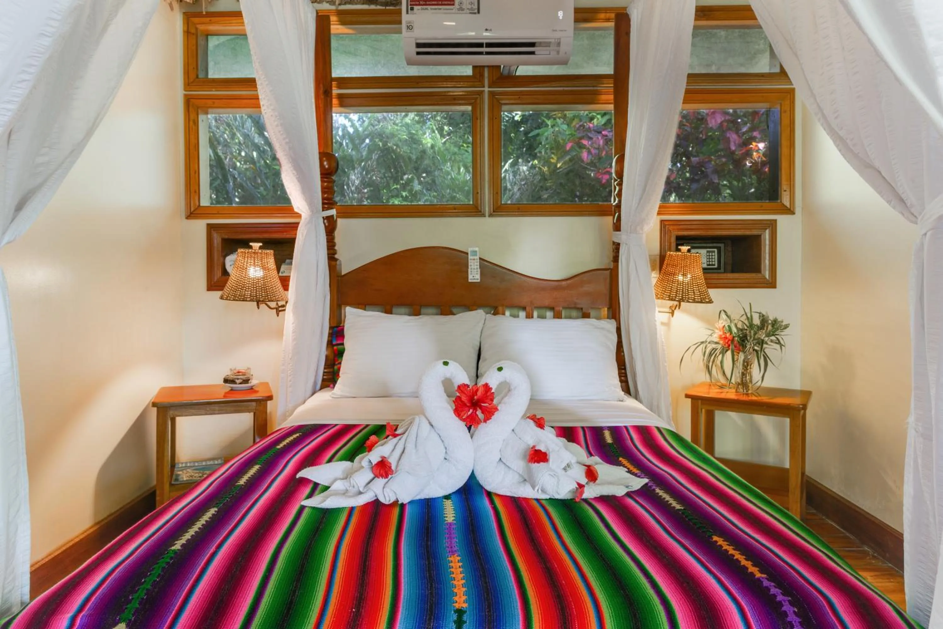 Bed in Ian Anderson Caves Branch Jungle Lodge