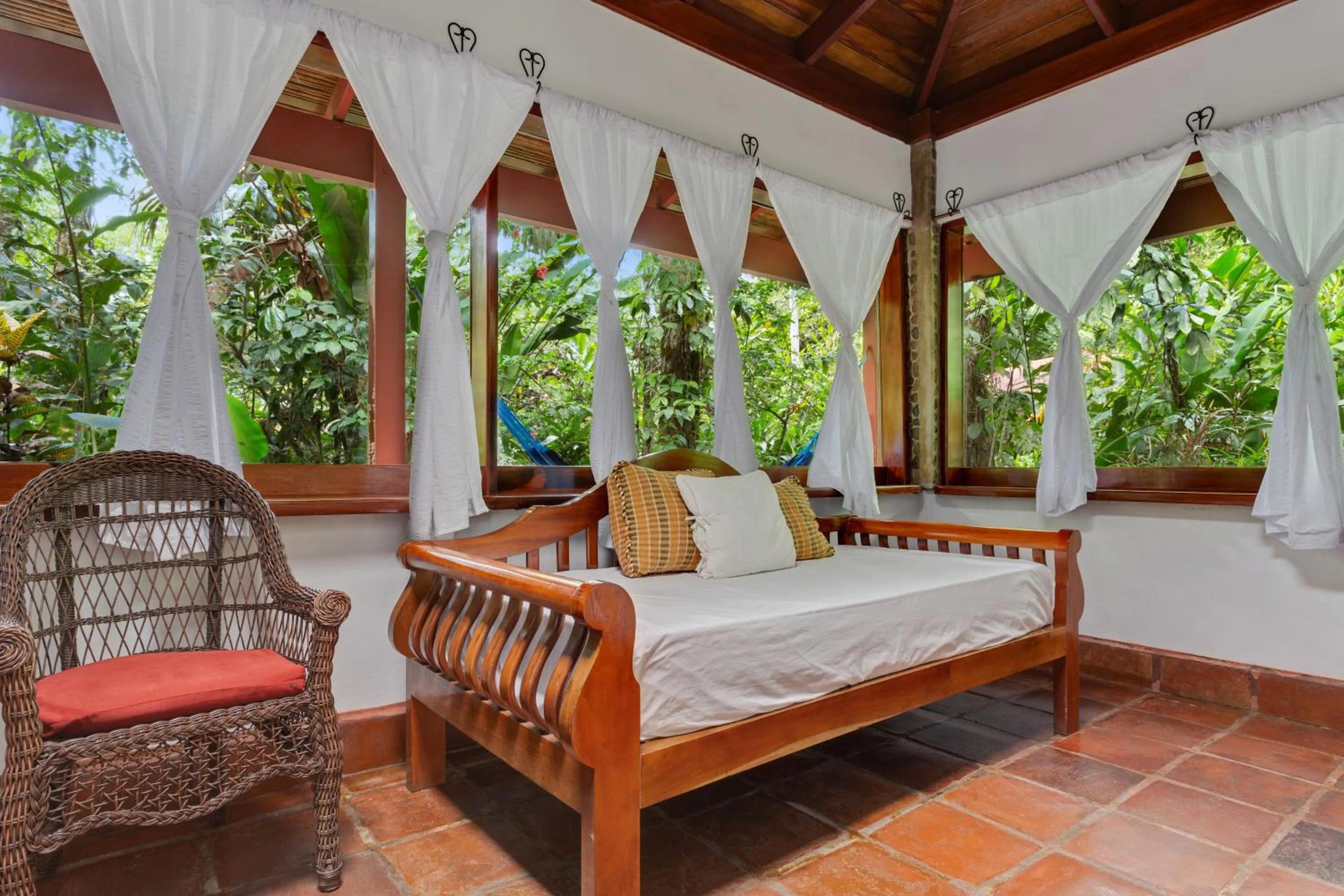 Bed in Ian Anderson Caves Branch Jungle Lodge