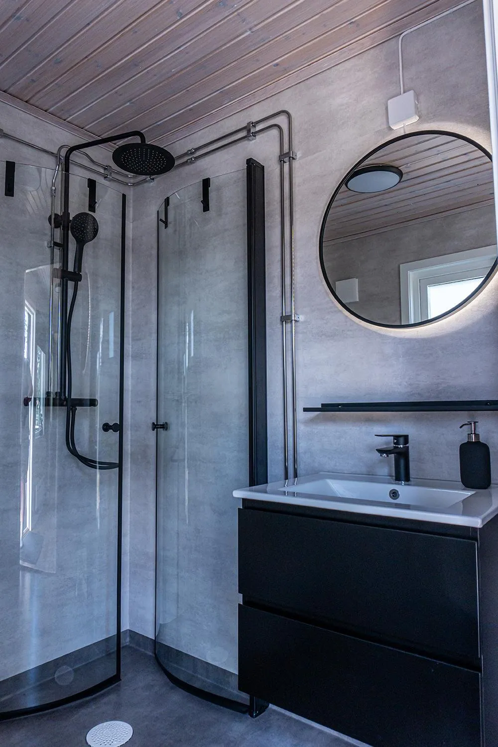 Shower in Perchlodge